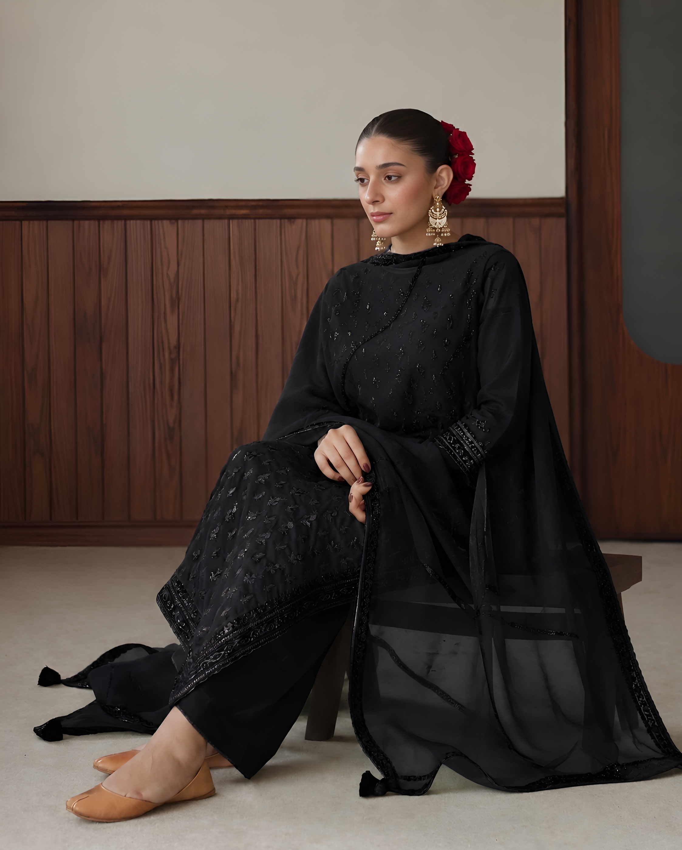 Black Bahaar 3 Piece Black Lawn Suit - Summer Collection