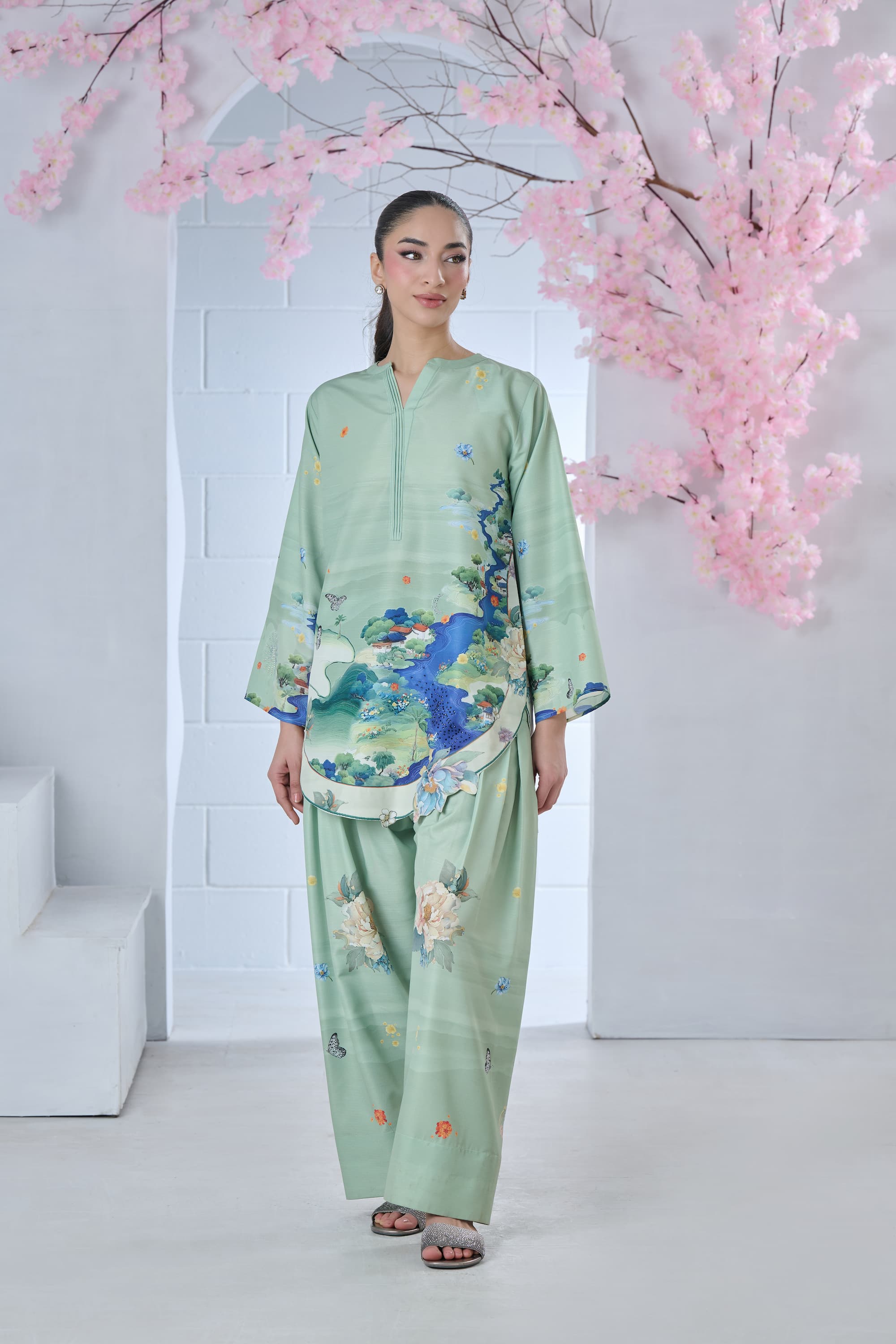 Oriental Escape 2-Piece