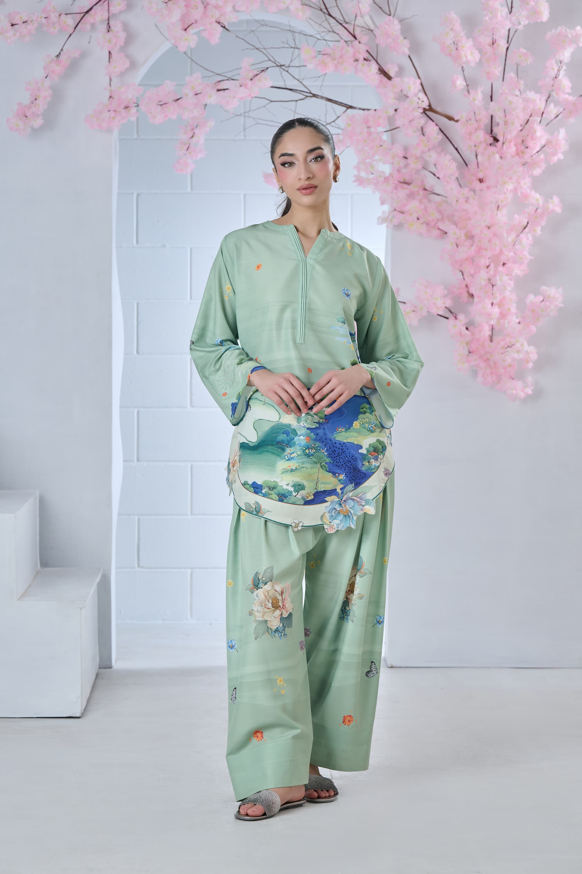 Oriental Escape 2-Piece