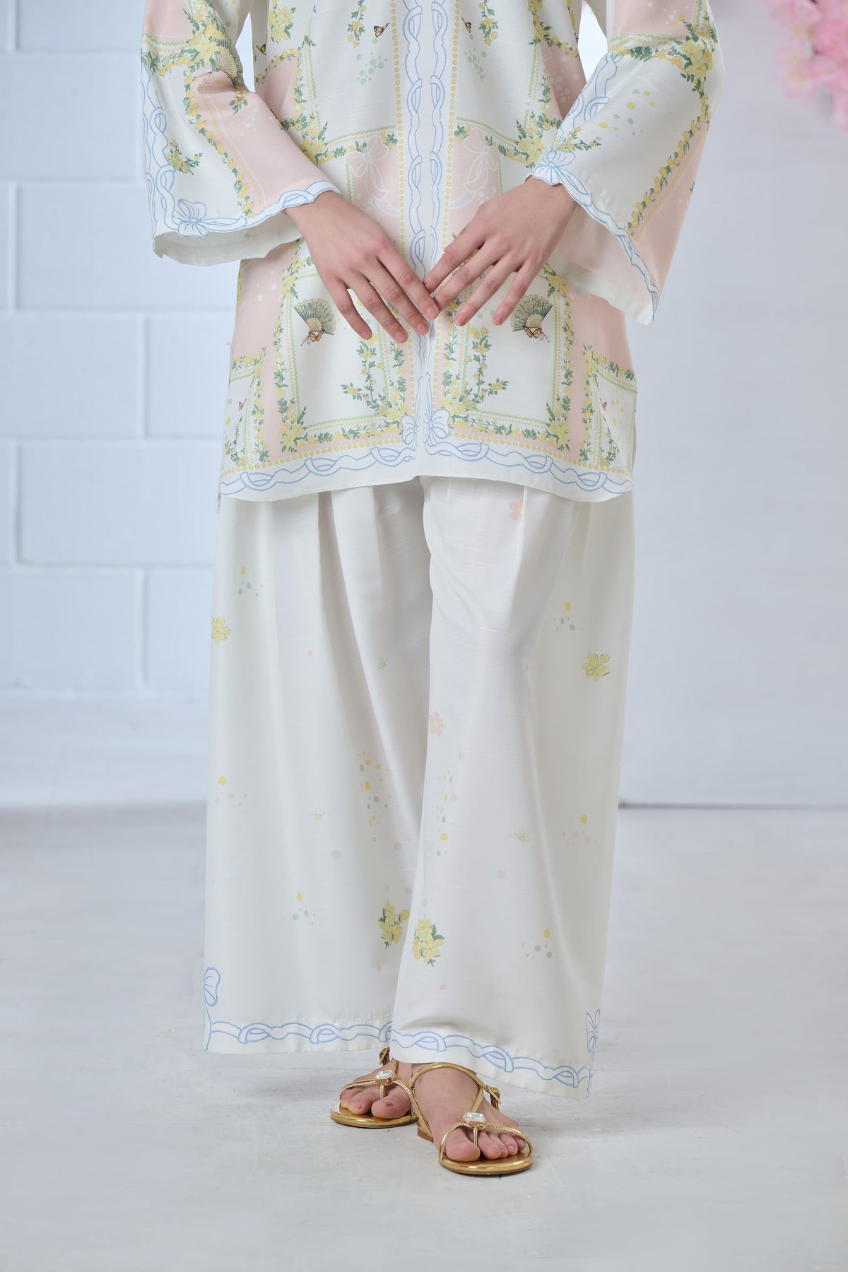 Floral Maze 2-Piece