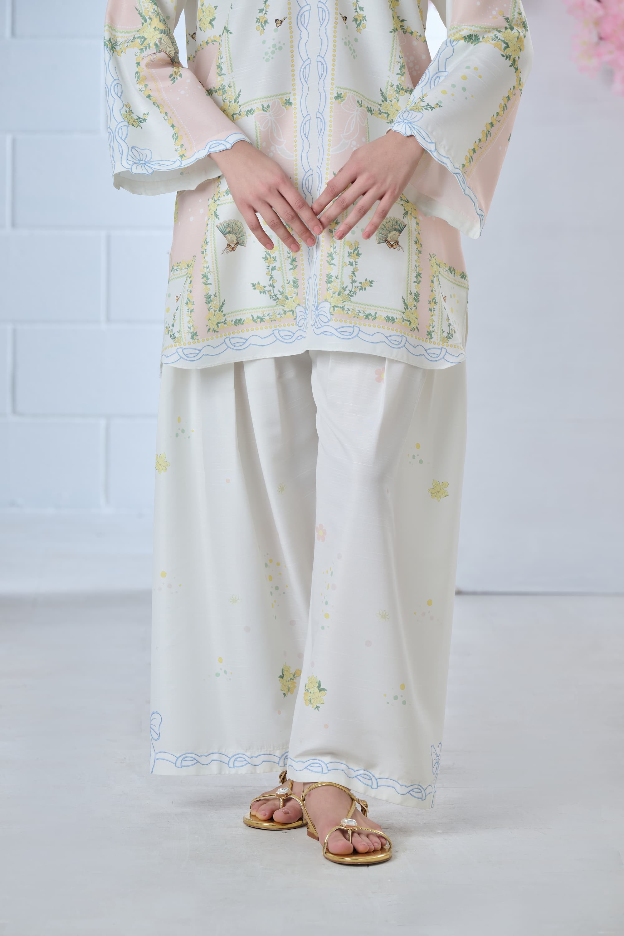 Floral Maze 2-Piece