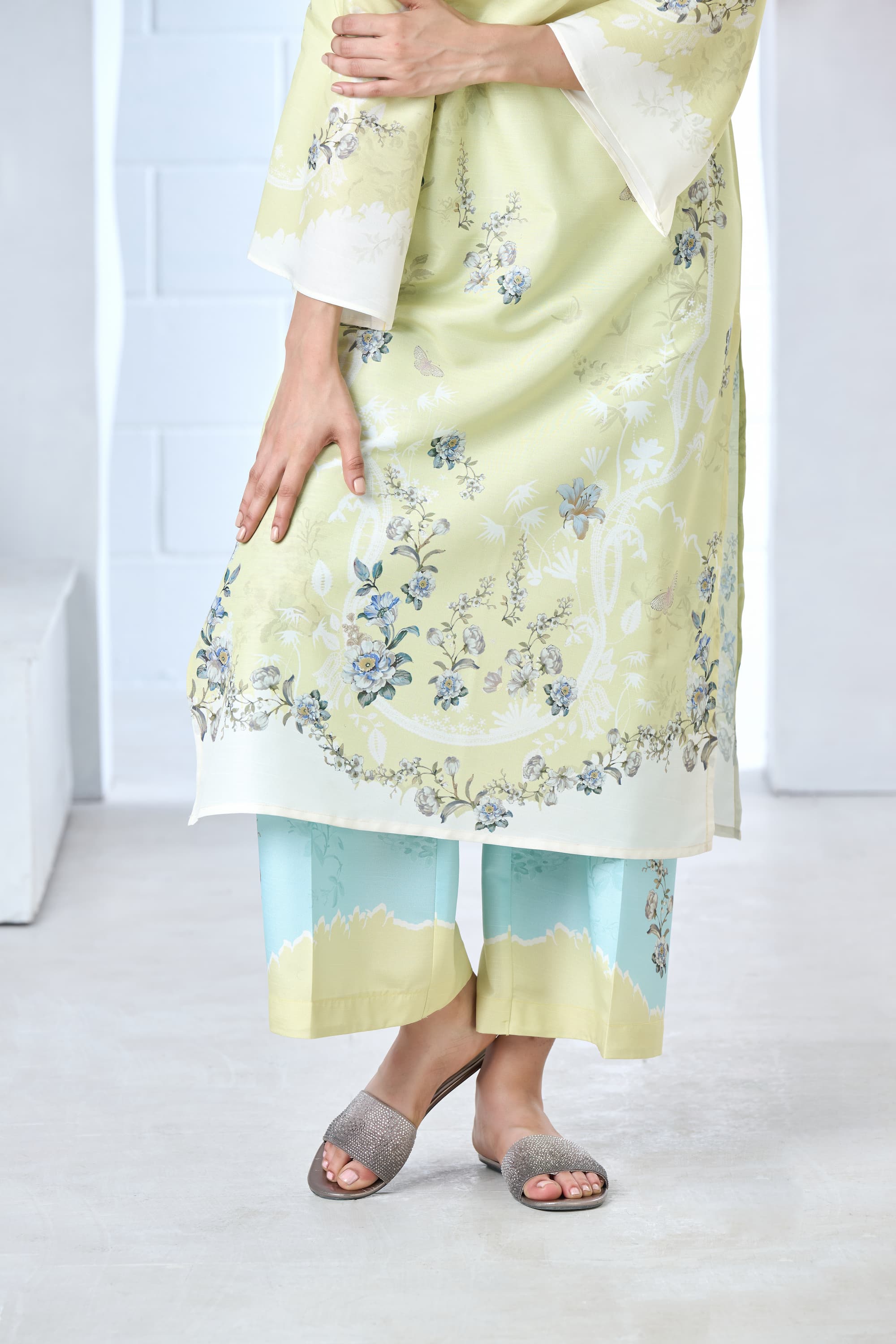 Butter Bloom 2-Piece