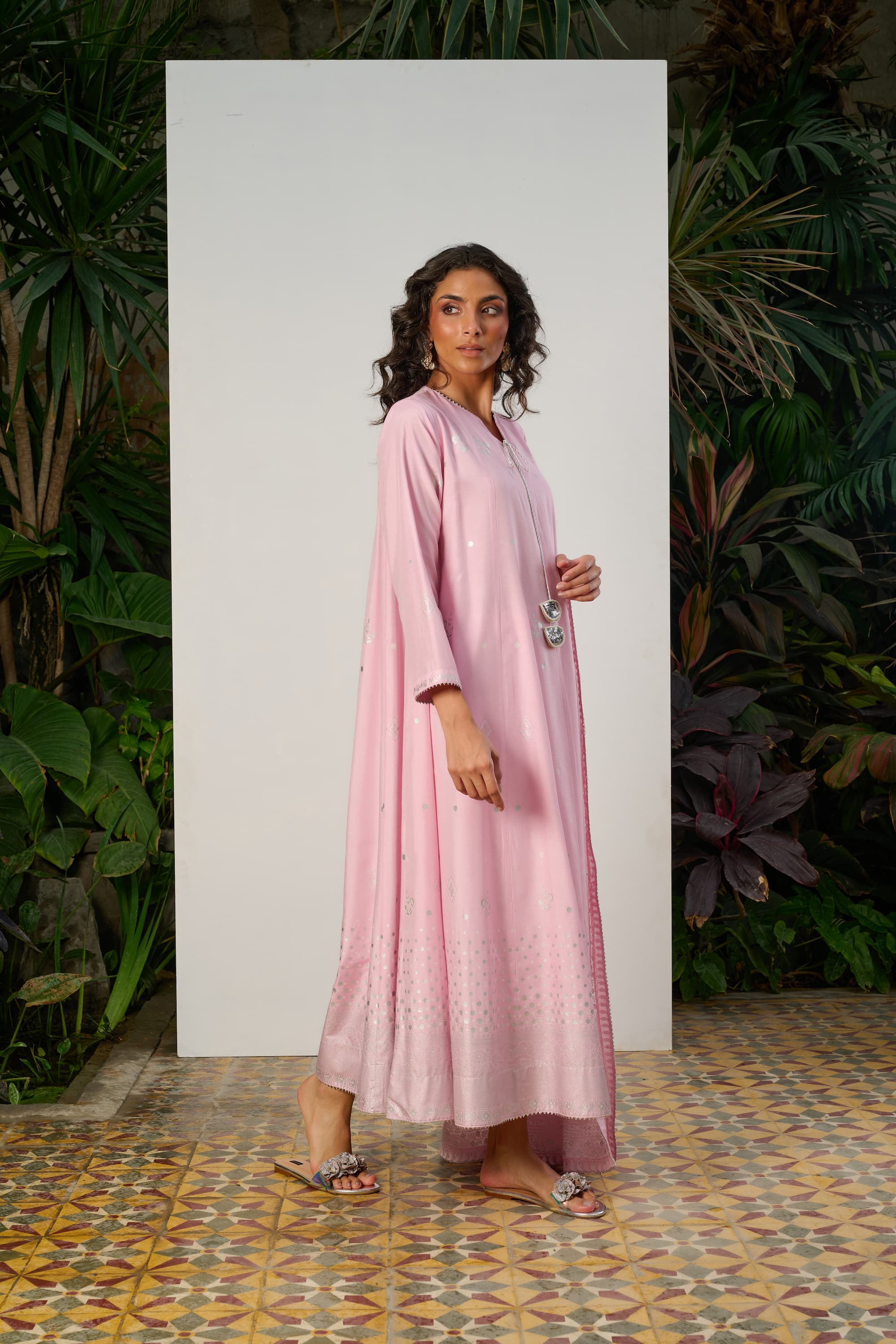Gullal 2-Piece