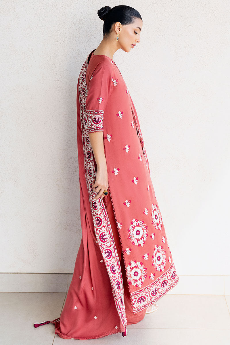https://cdn.shopify.com/s/files/1/0178/4492/8612/files/CottonSatin_0004_7I0A7896.jpg?v=1757761996