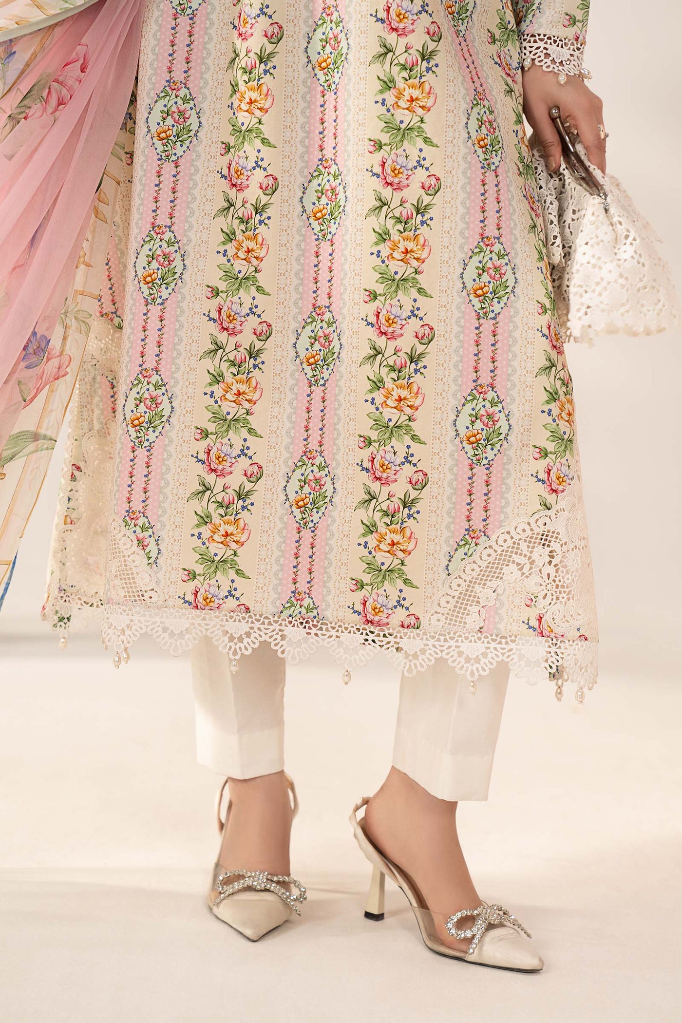 3 Piece Embroidered Lawn Suit