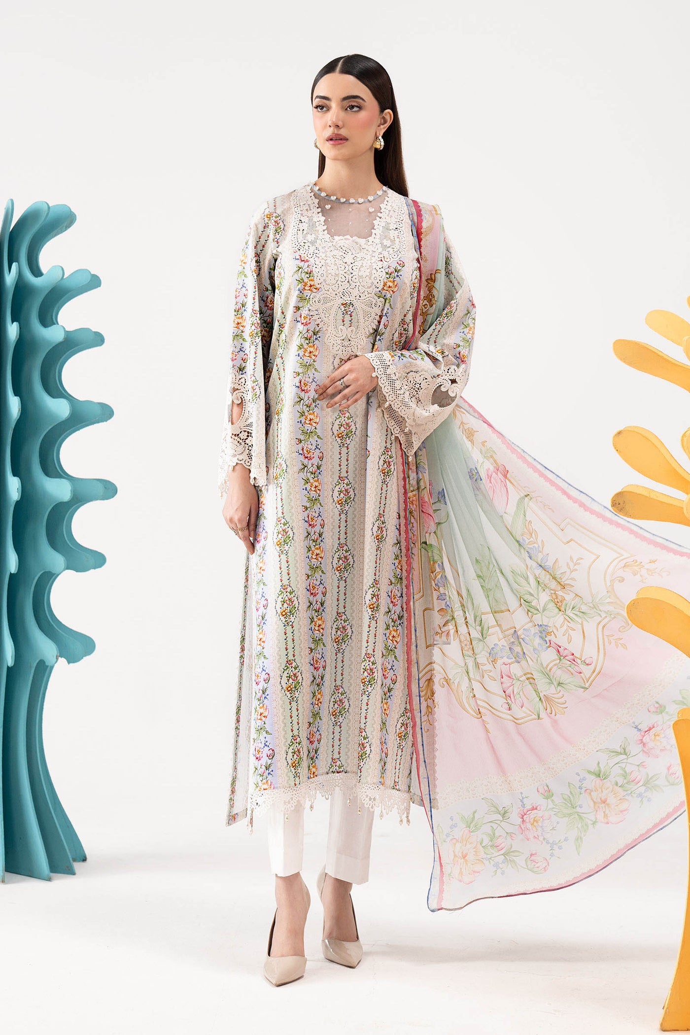 3 Piece Embroidered Lawn Suit
