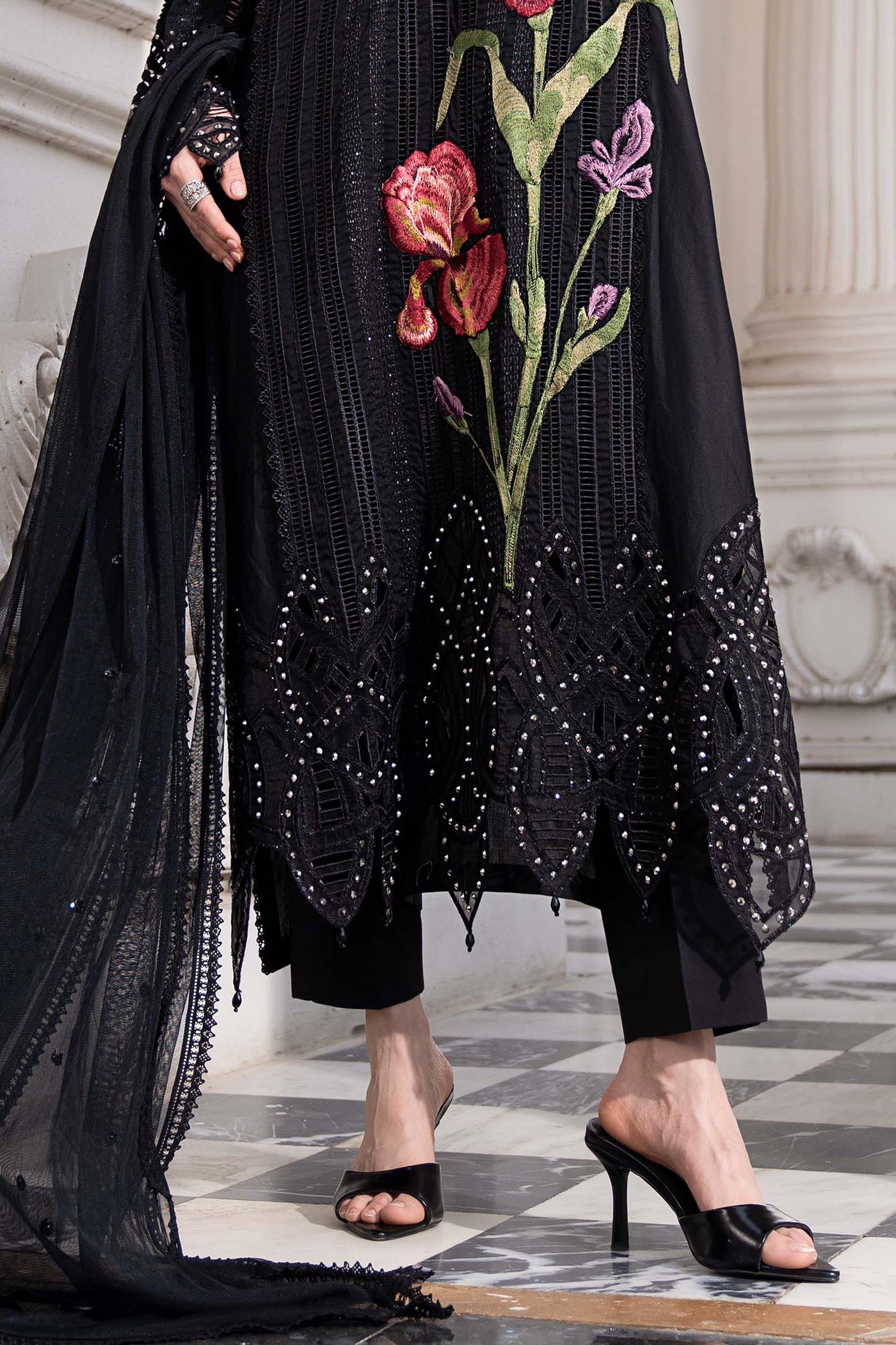 3 Piece Embroidered Lawn Suit