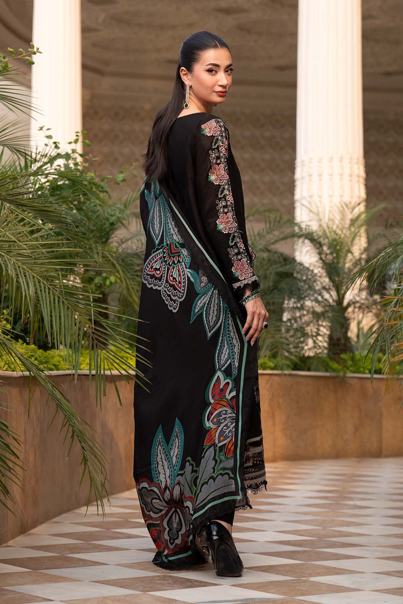 3 Piece Embroidered Jacquard Lawn Suit
