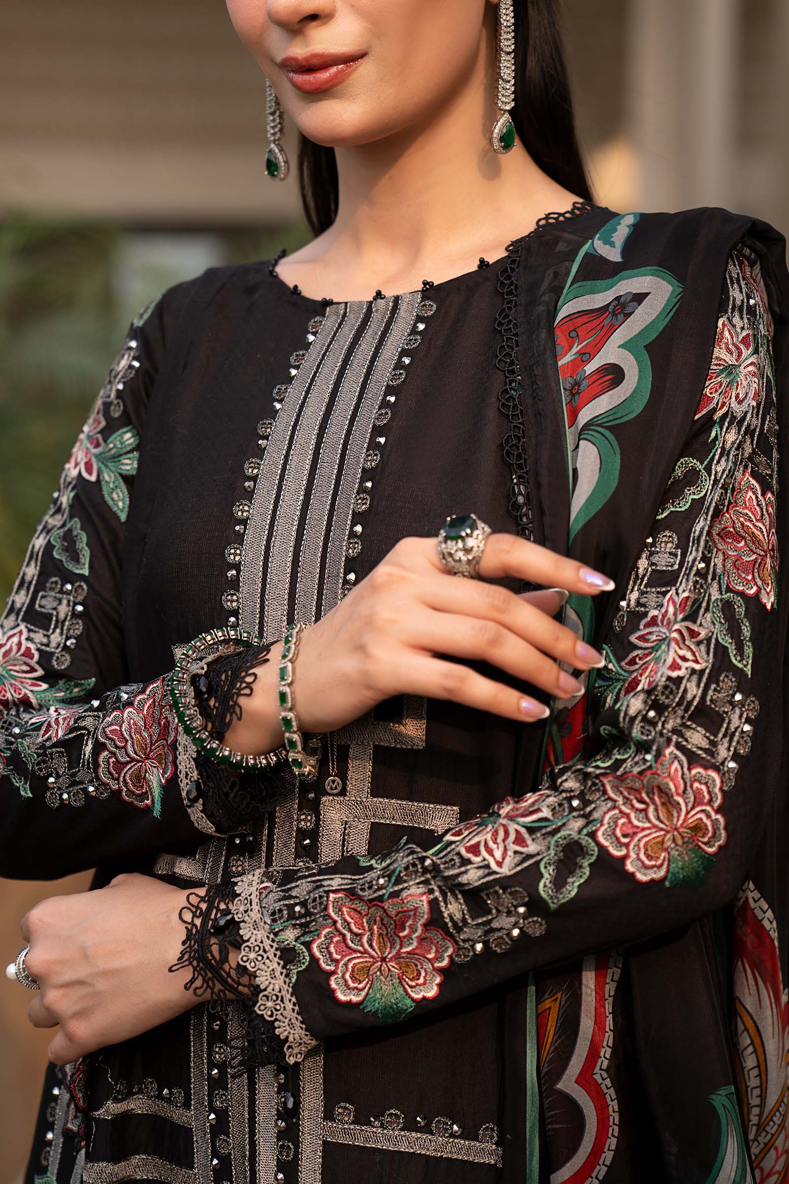 3 Piece Embroidered Jacquard Lawn Suit