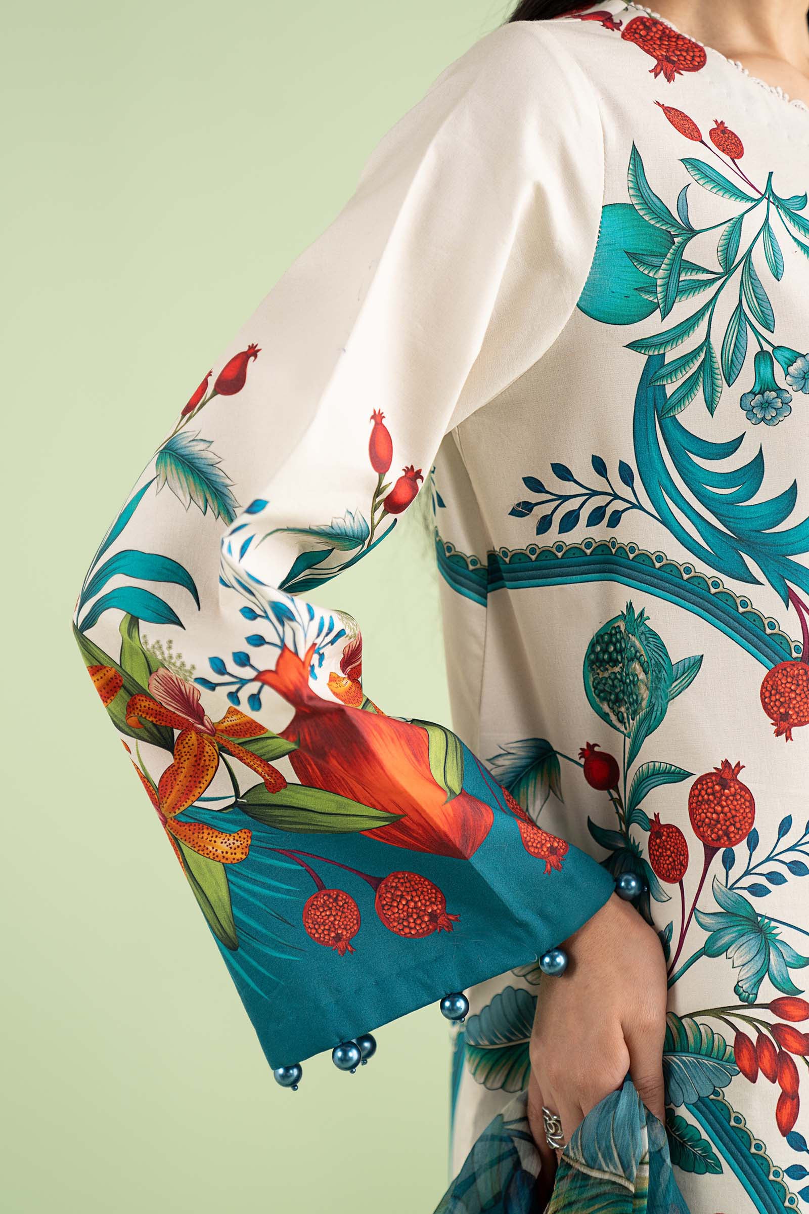 3 Piece Embroidered Lawn Suit