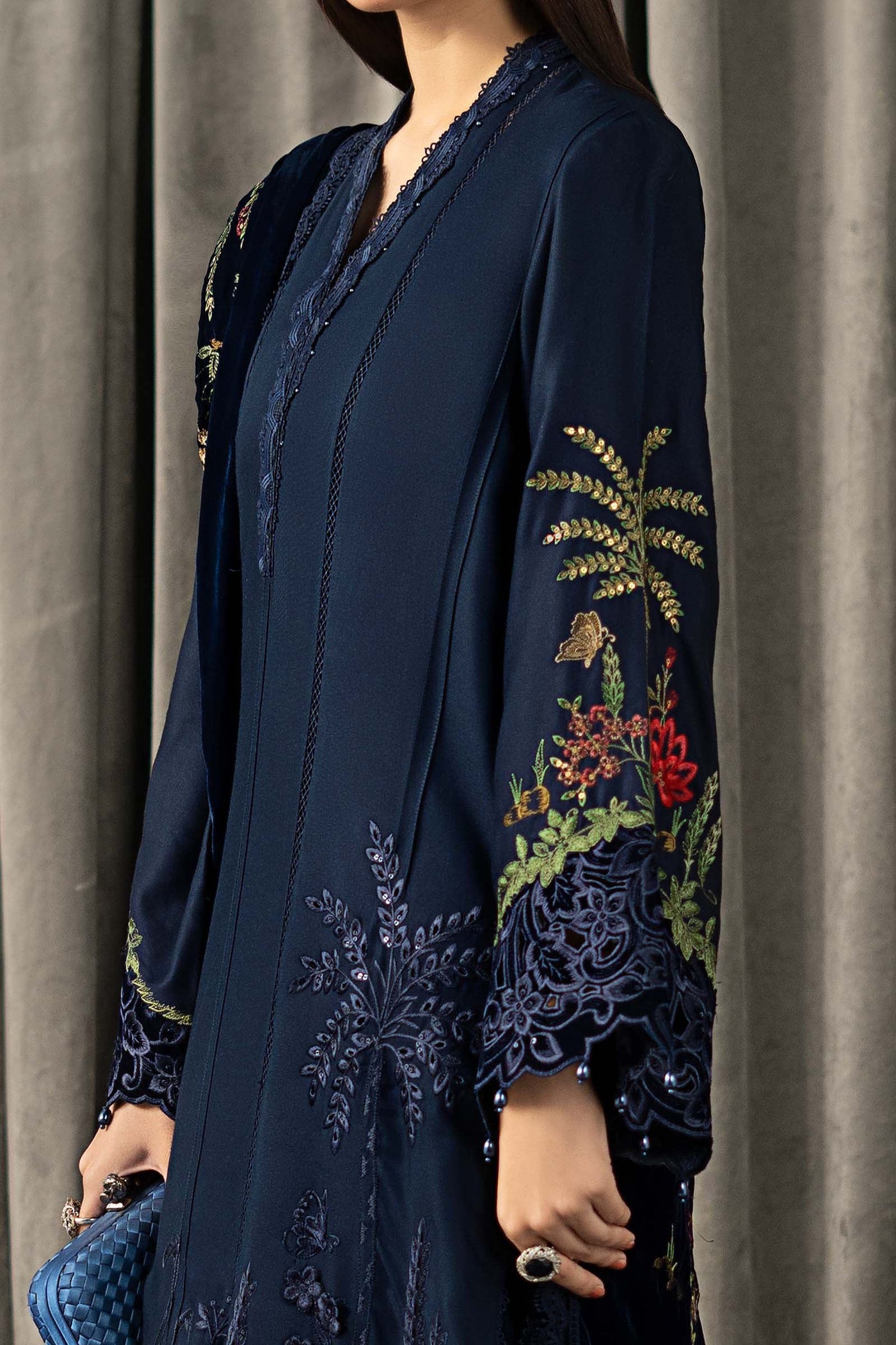 https://cdn.shopify.com/s/files/1/0620/8788/9062/files/D-12Closeup_G_75994d06-d419-4254-ae57-6ea5f1586ad7.jpg?v=1765198009