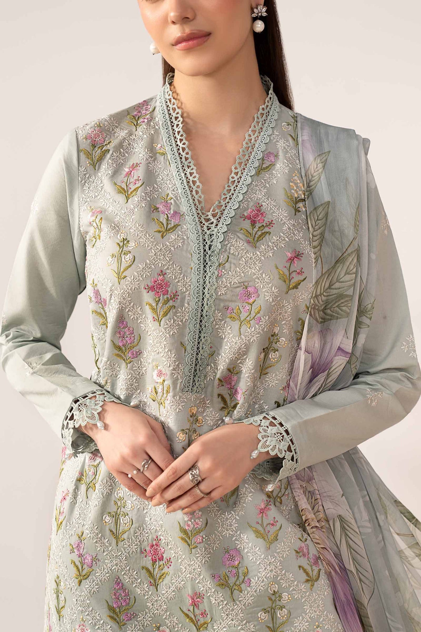 3 Piece Embroidered Lawn Suit