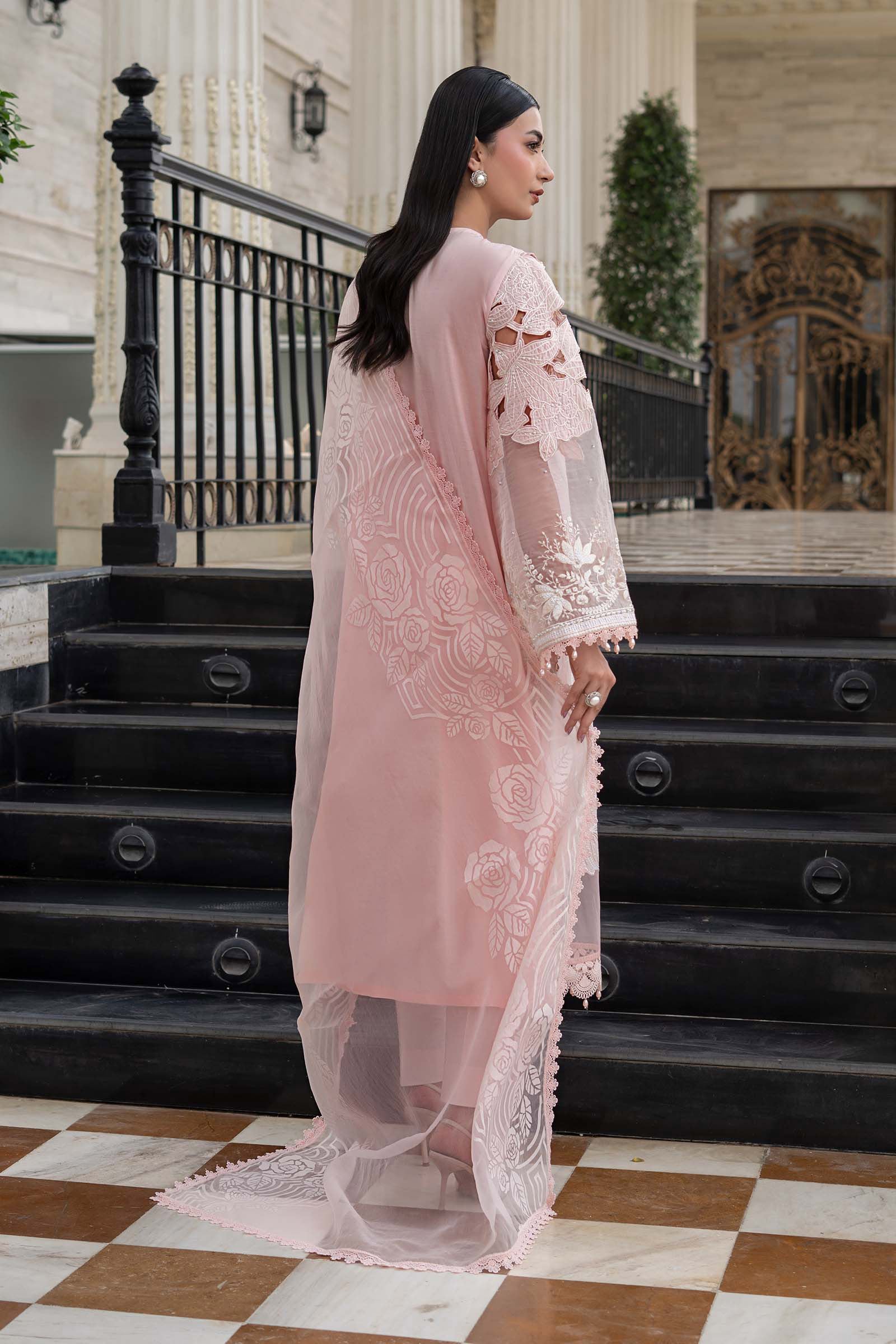 3 Piece Embroidered Lawn Suit