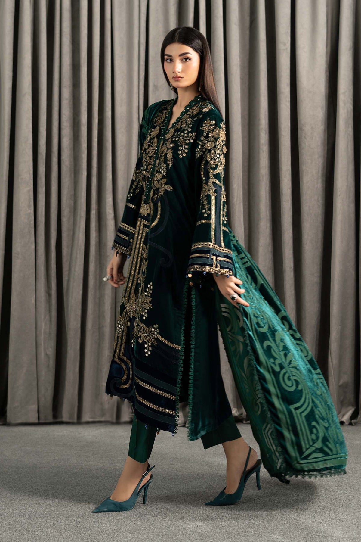 3 Piece Embroidered Velvet Suit
