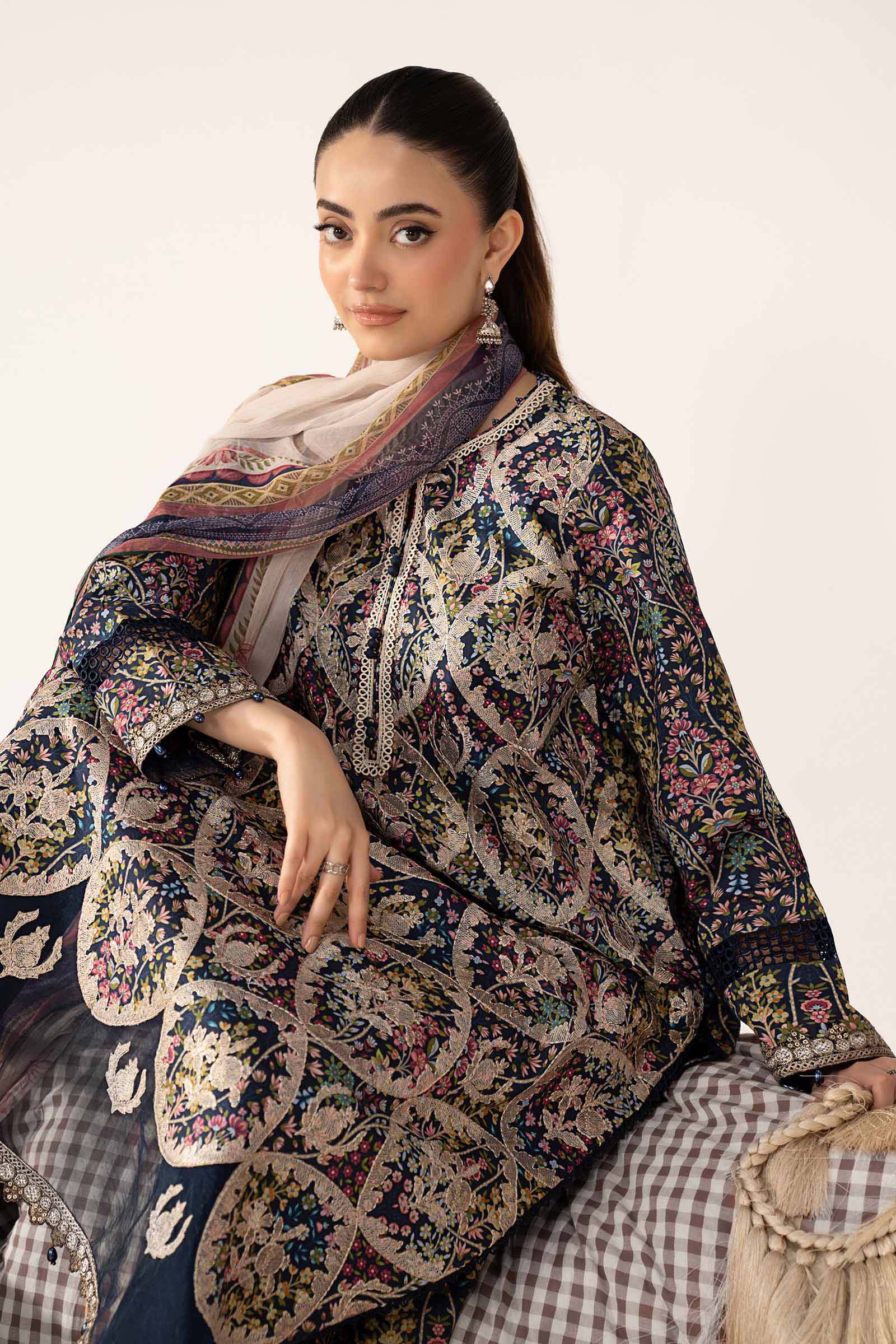 3 Piece Embroidered Lawn Suit