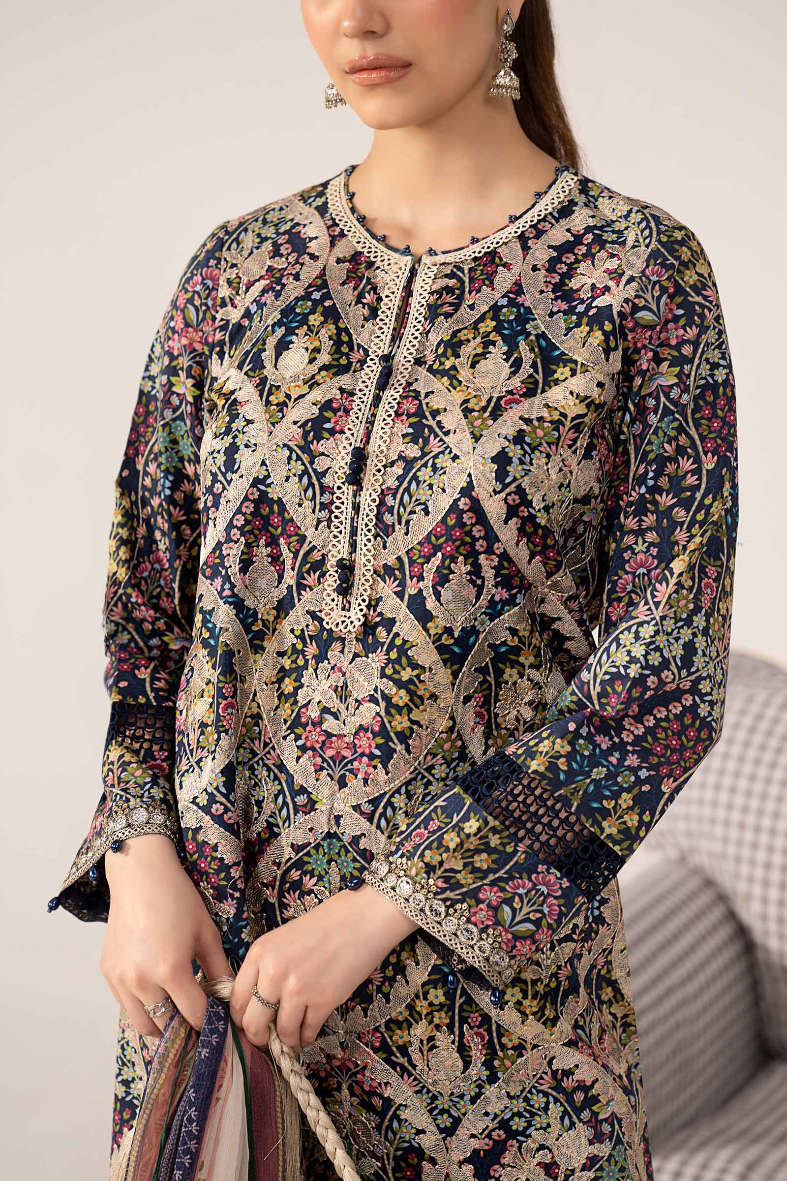 3 Piece Embroidered Lawn Suit