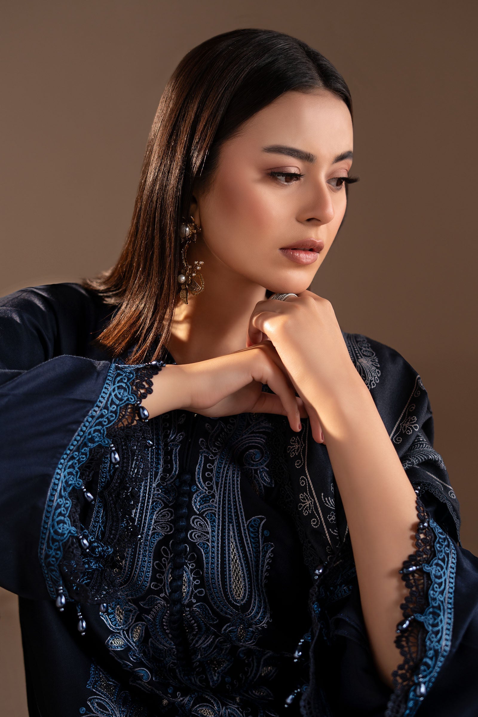 Embroidered Lace Fabric (1Pc)