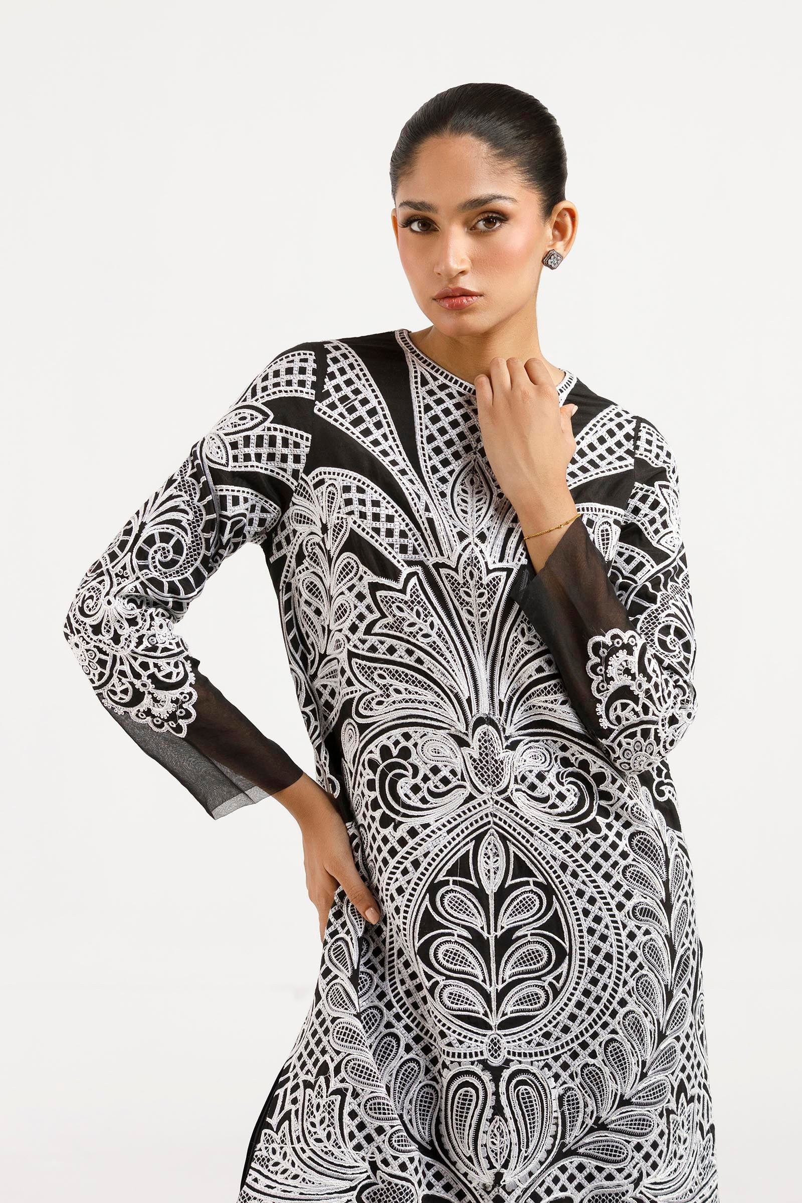 https://cdn.shopify.com/s/files/1/0740/1753/8280/files/D-487_6_60f72bff-176a-46af-9efb-6a481d5b4ac7.jpg?v=1778755117