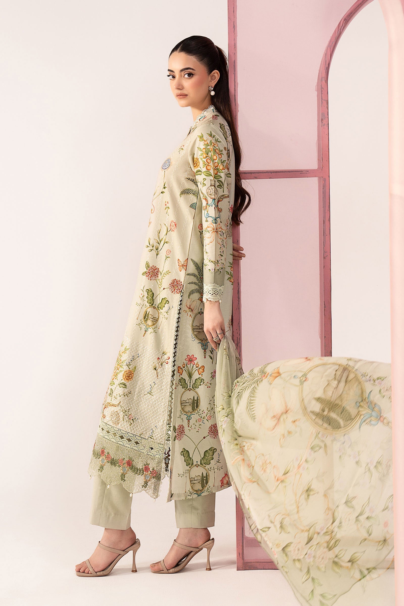 3 Piece Embroidered Lawn Suit
