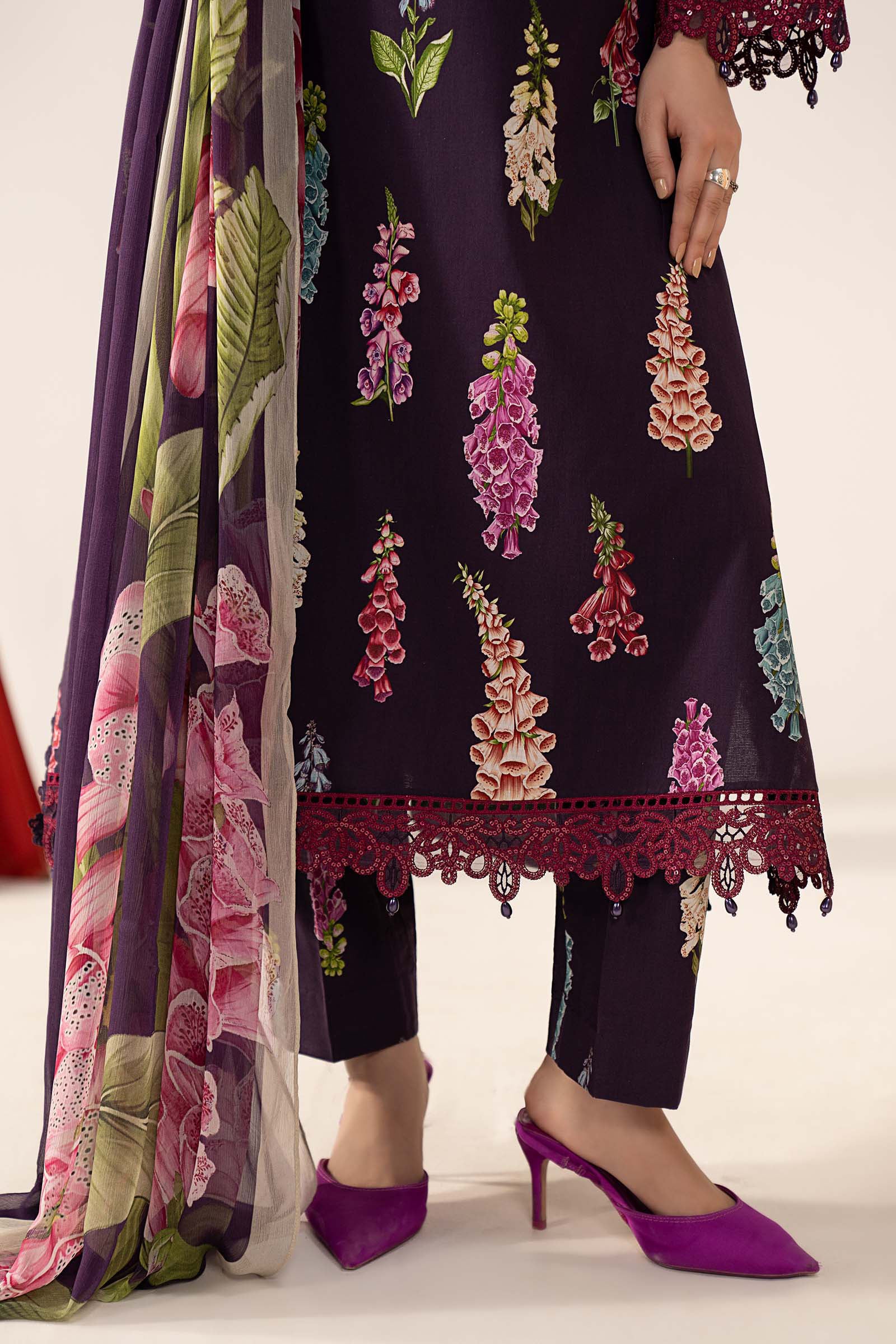 3 Piece Embroidered Lawn Suit