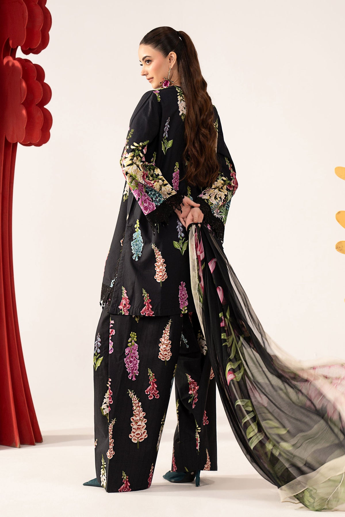 3 Piece Embroidered Lawn Suit - MS3005B-SML-00B