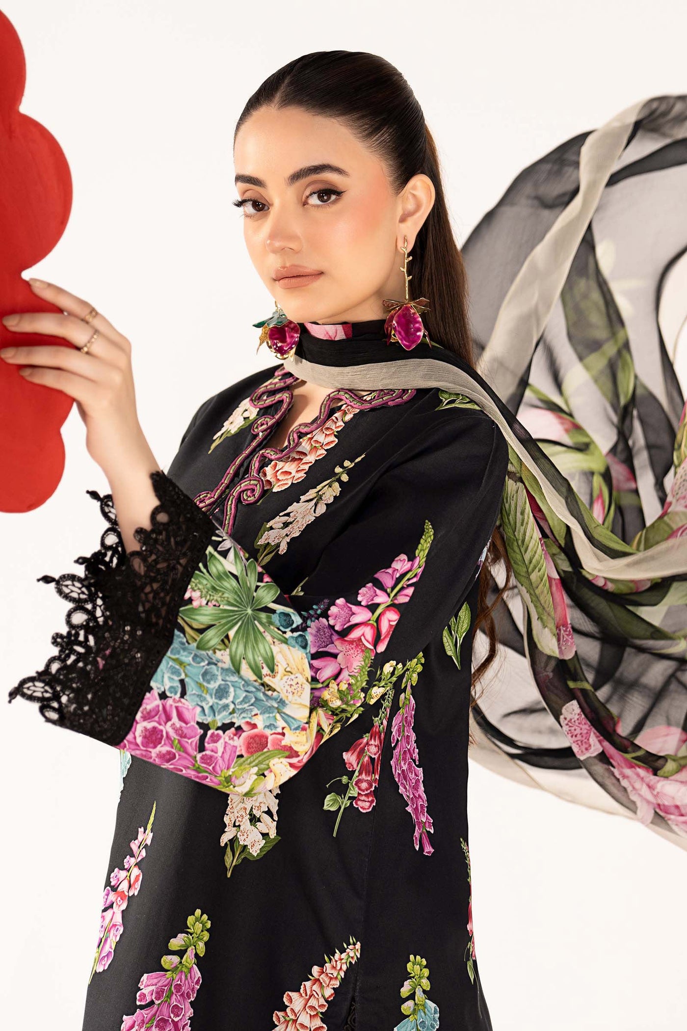 3 Piece Embroidered Lawn Suit