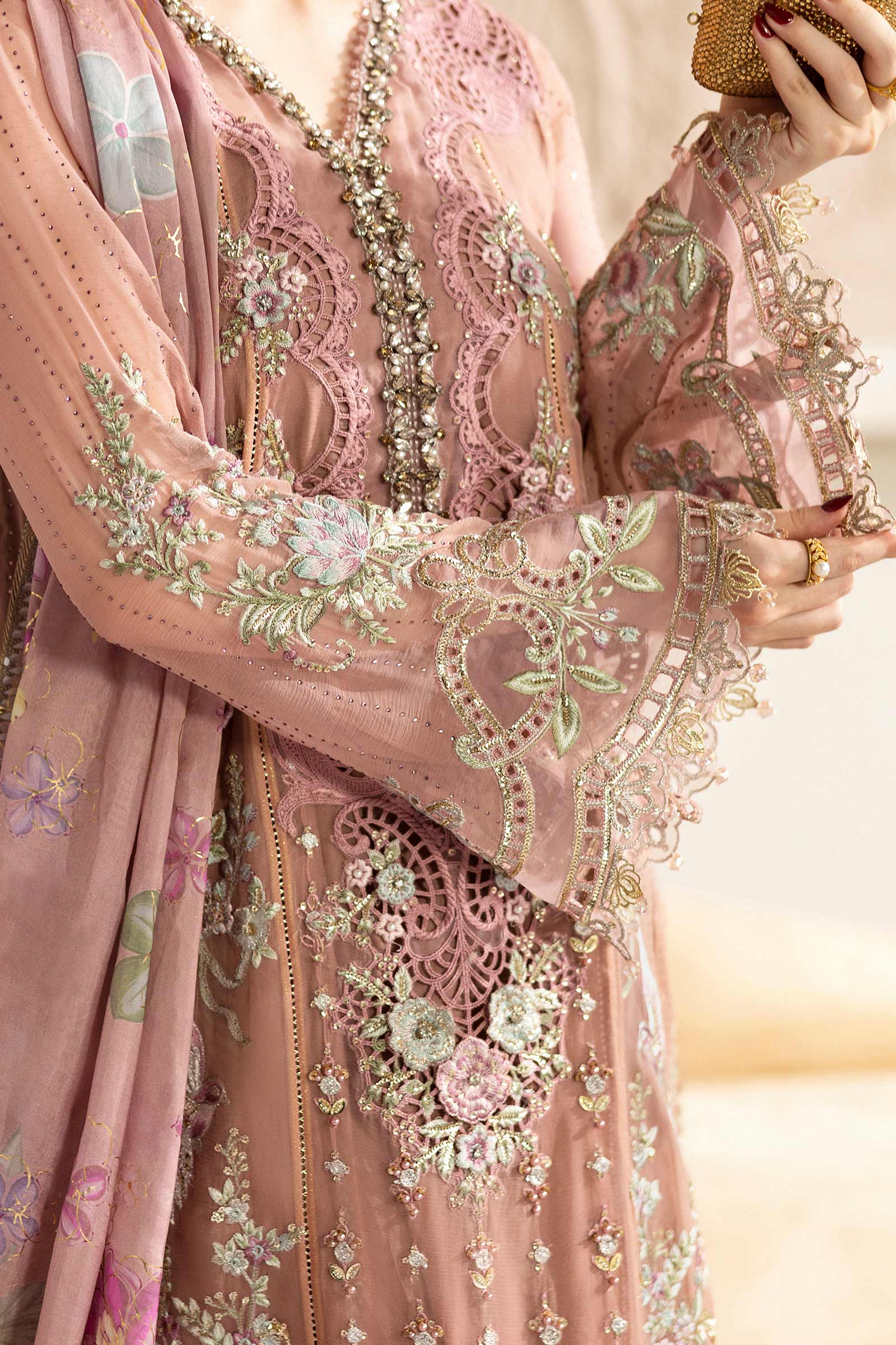 Maria B – MPC-25-105 Tea Pink Chiffon Style