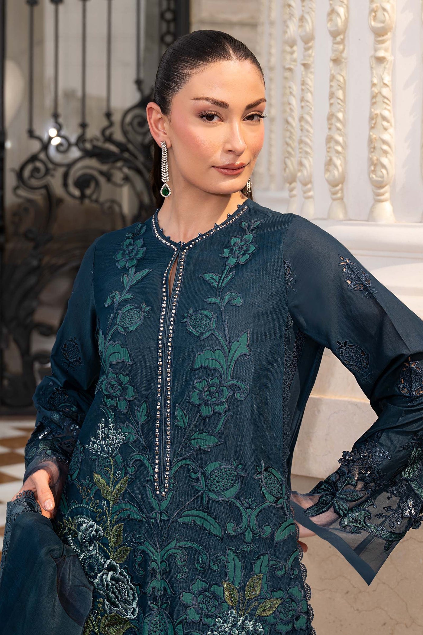 3 Piece Embroidered Lawn Suit
