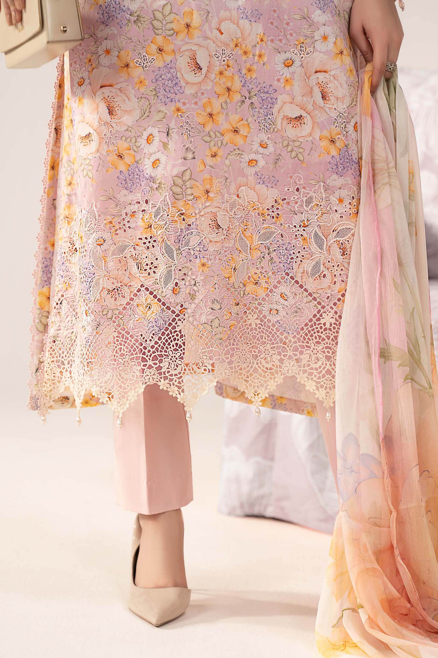 3 Piece Embroidered Lawn Suit