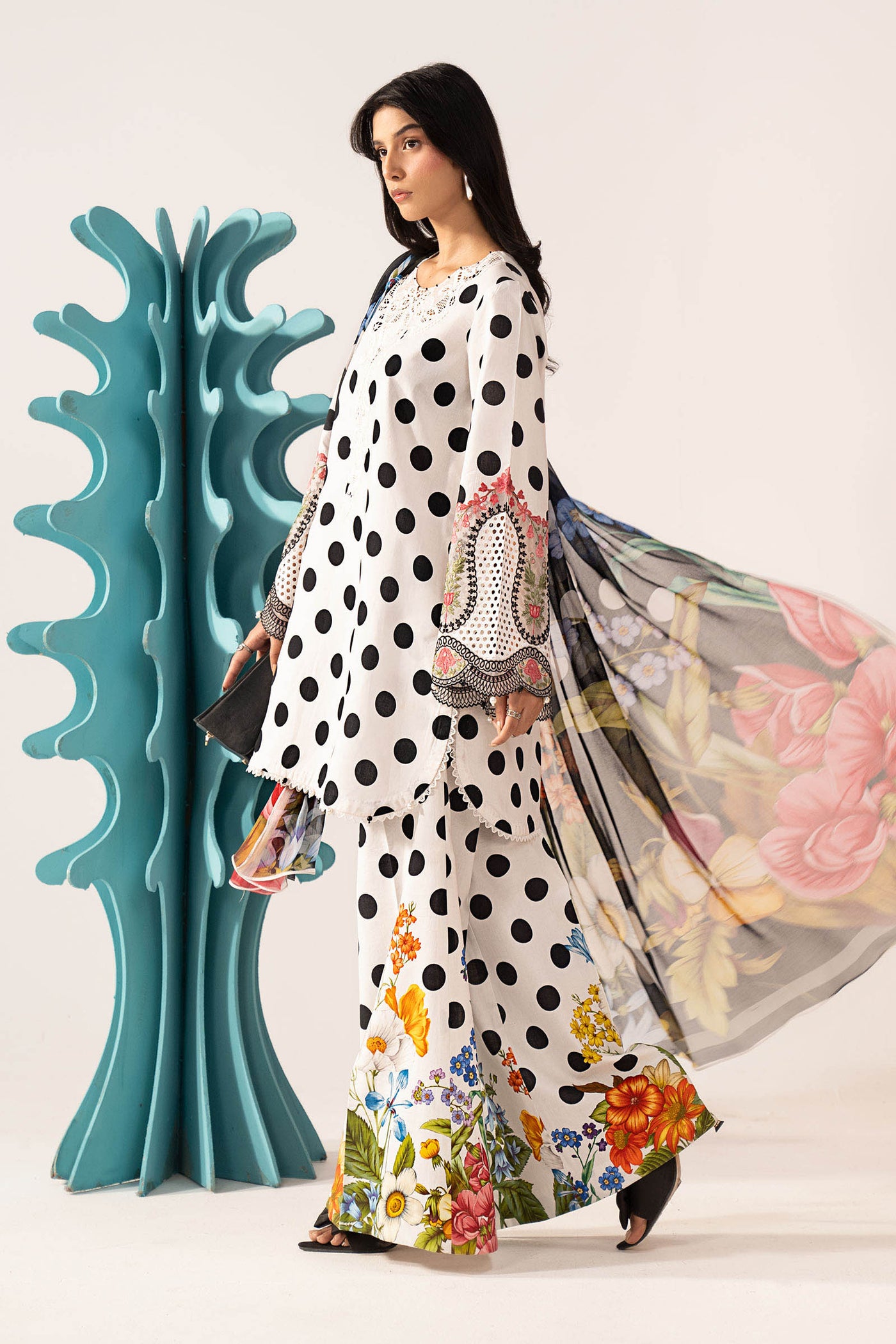 3 Piece Embroidered Lawn Suit