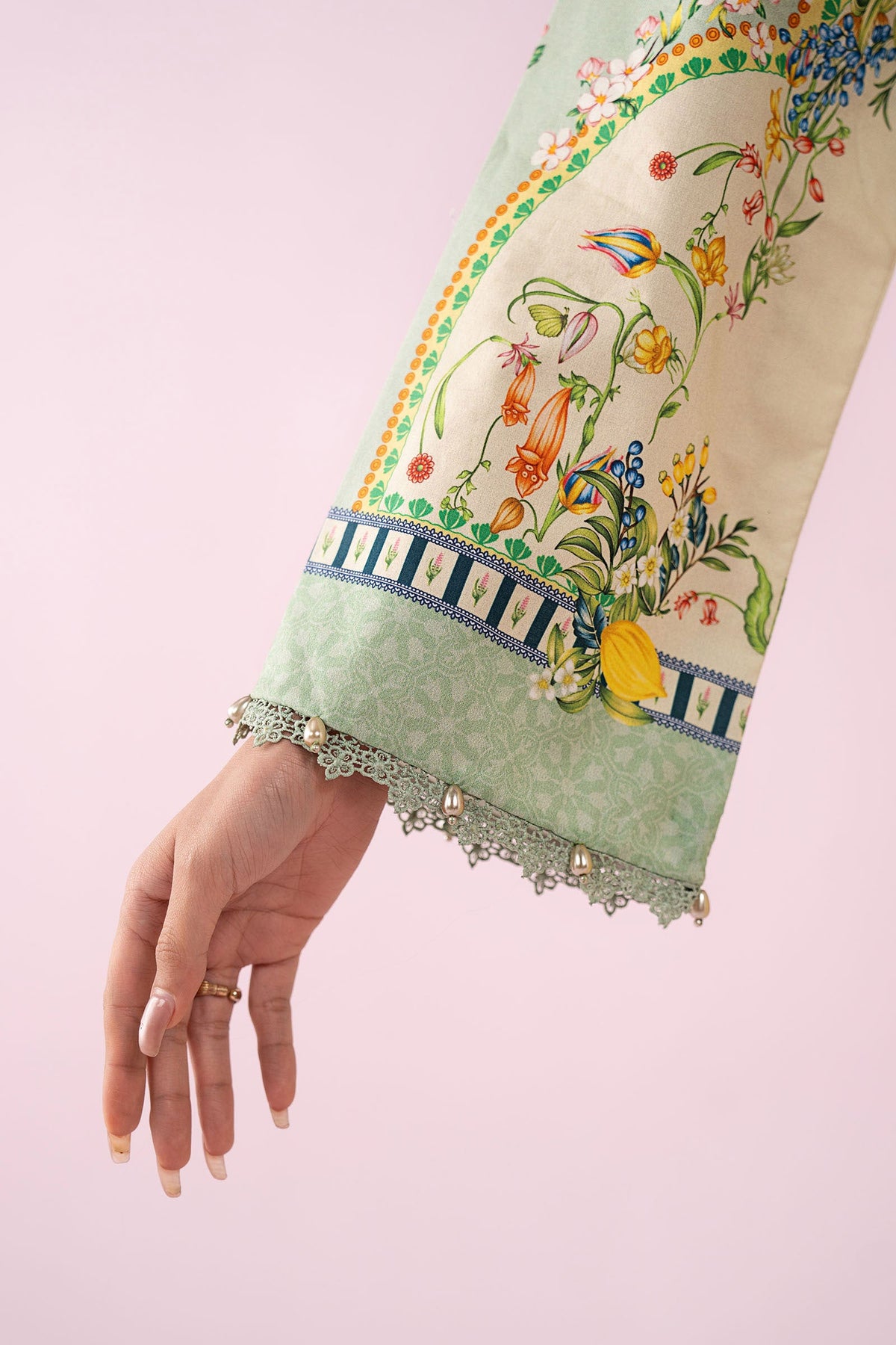 3 Piece Embroidered Lawn Suit - MS2908B-SML-00B