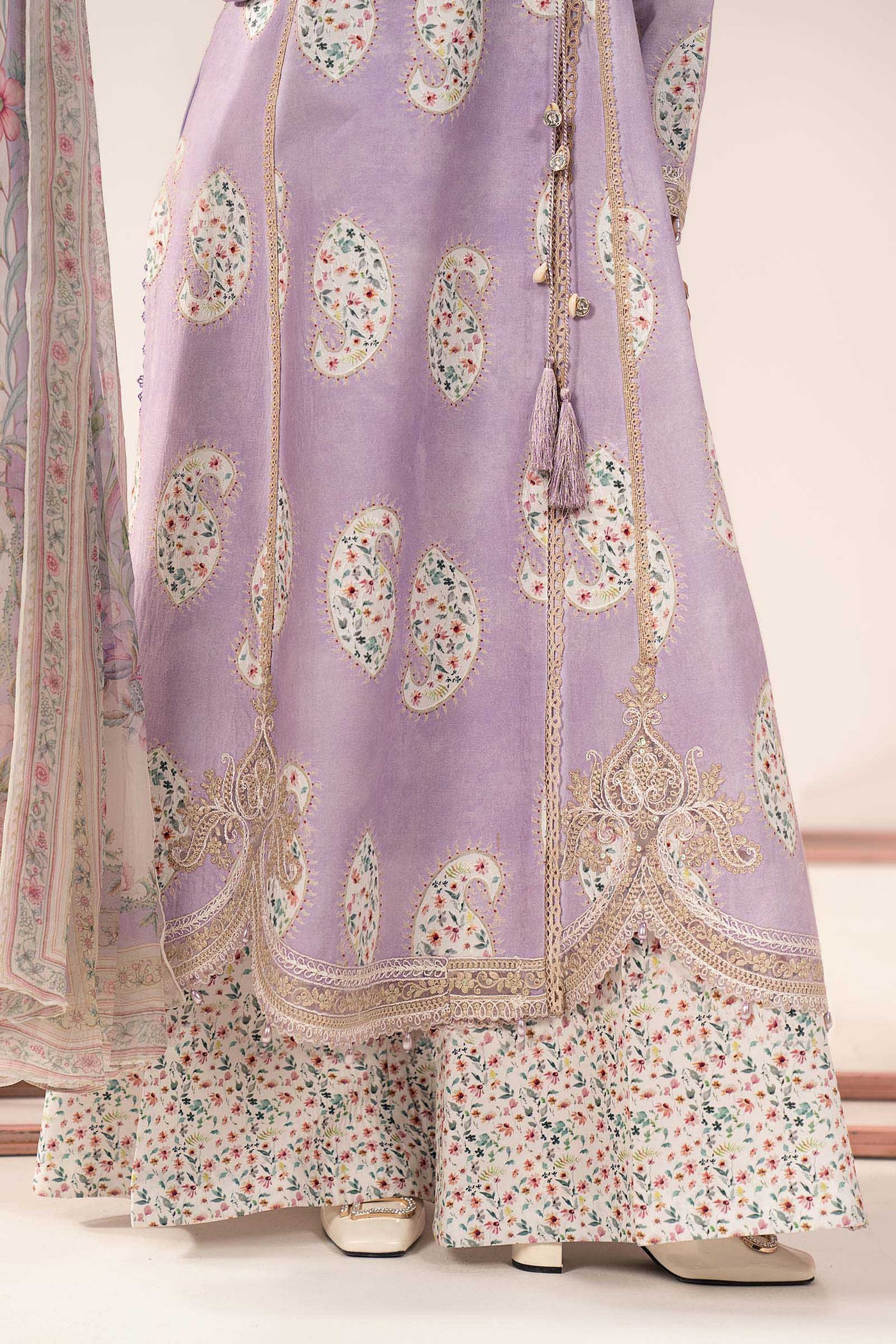 3 Piece Embroidered Lawn Suit