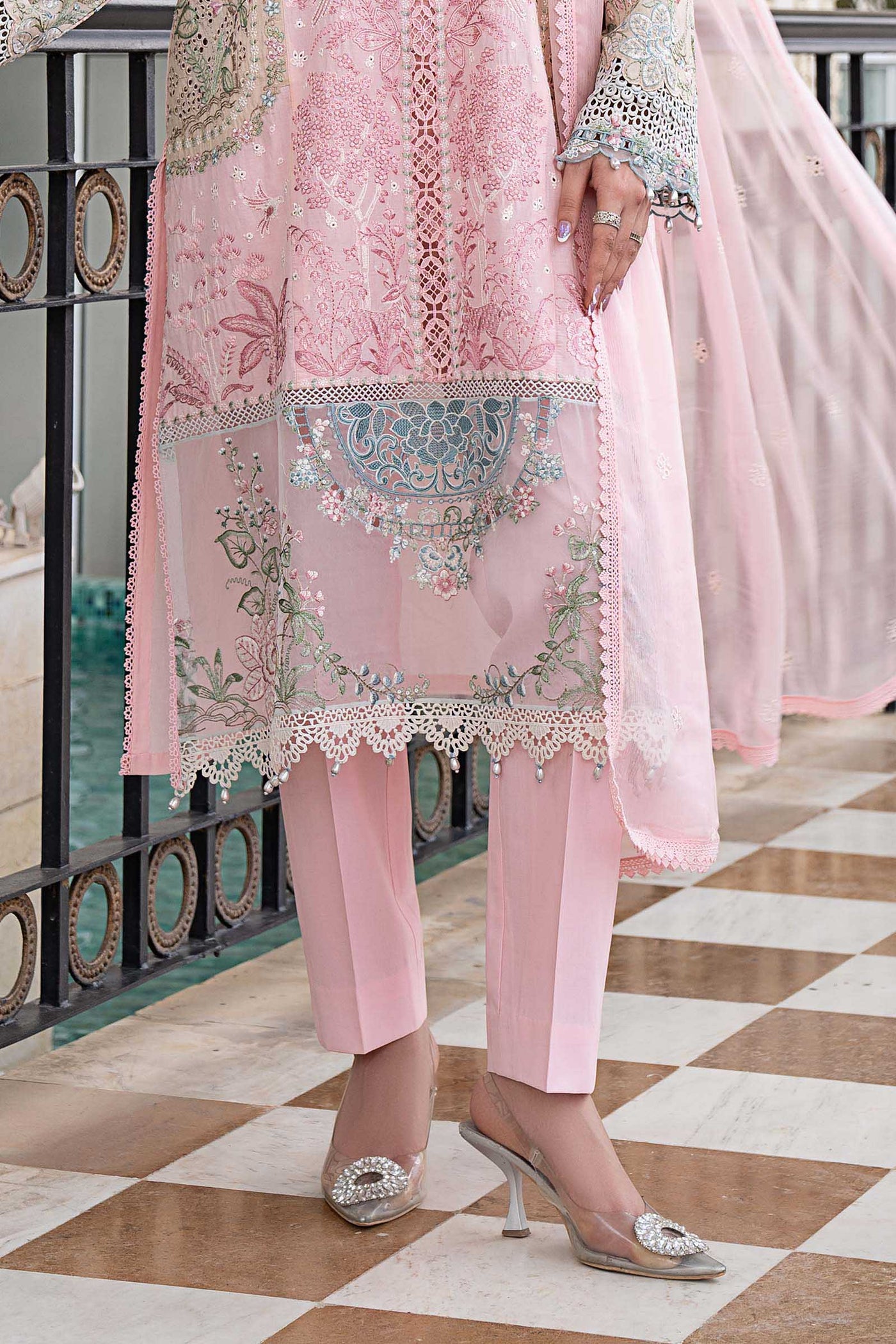 3 Piece Embroidered Lawn Suit