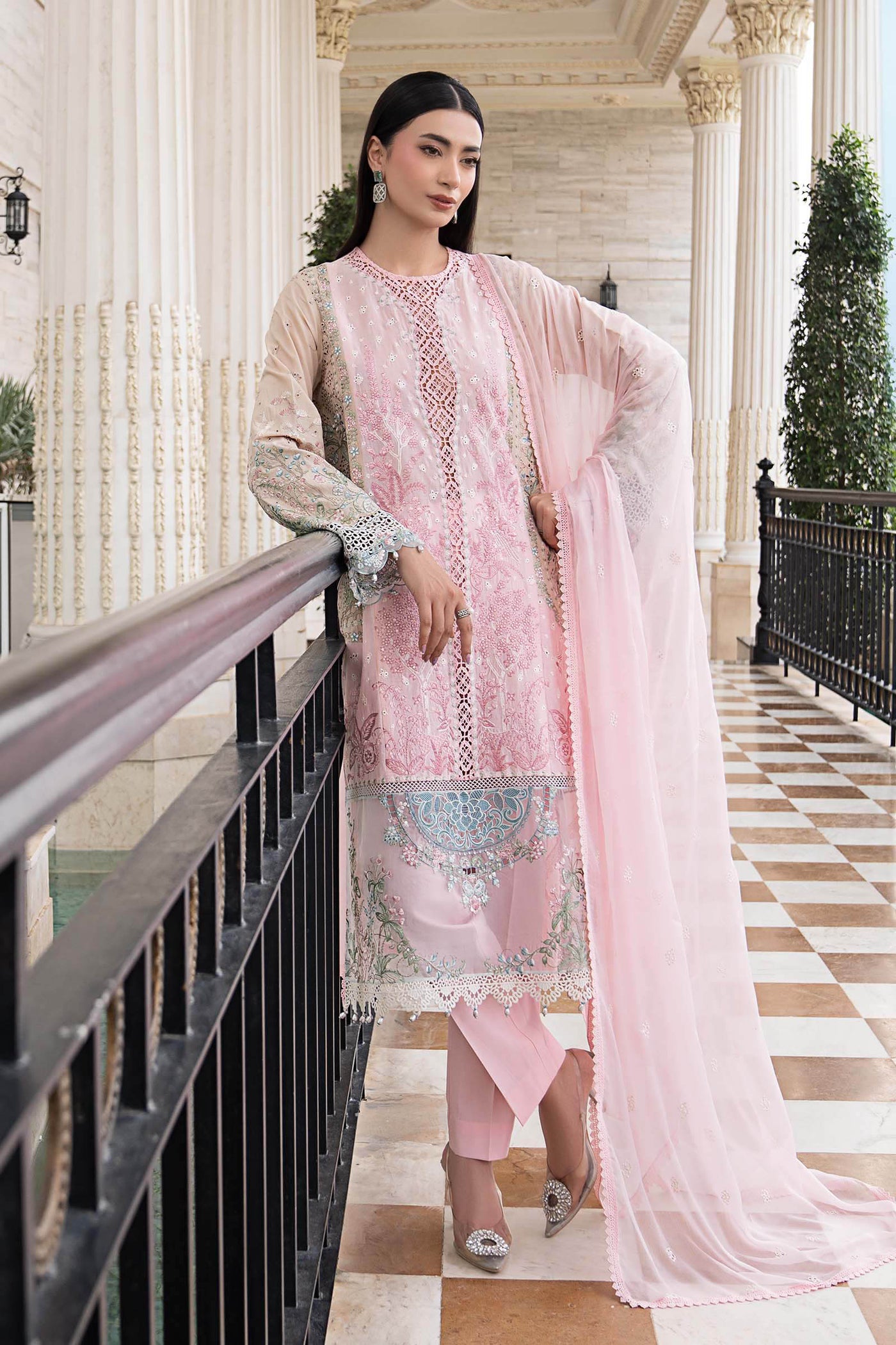 3 Piece Embroidered Lawn Suit