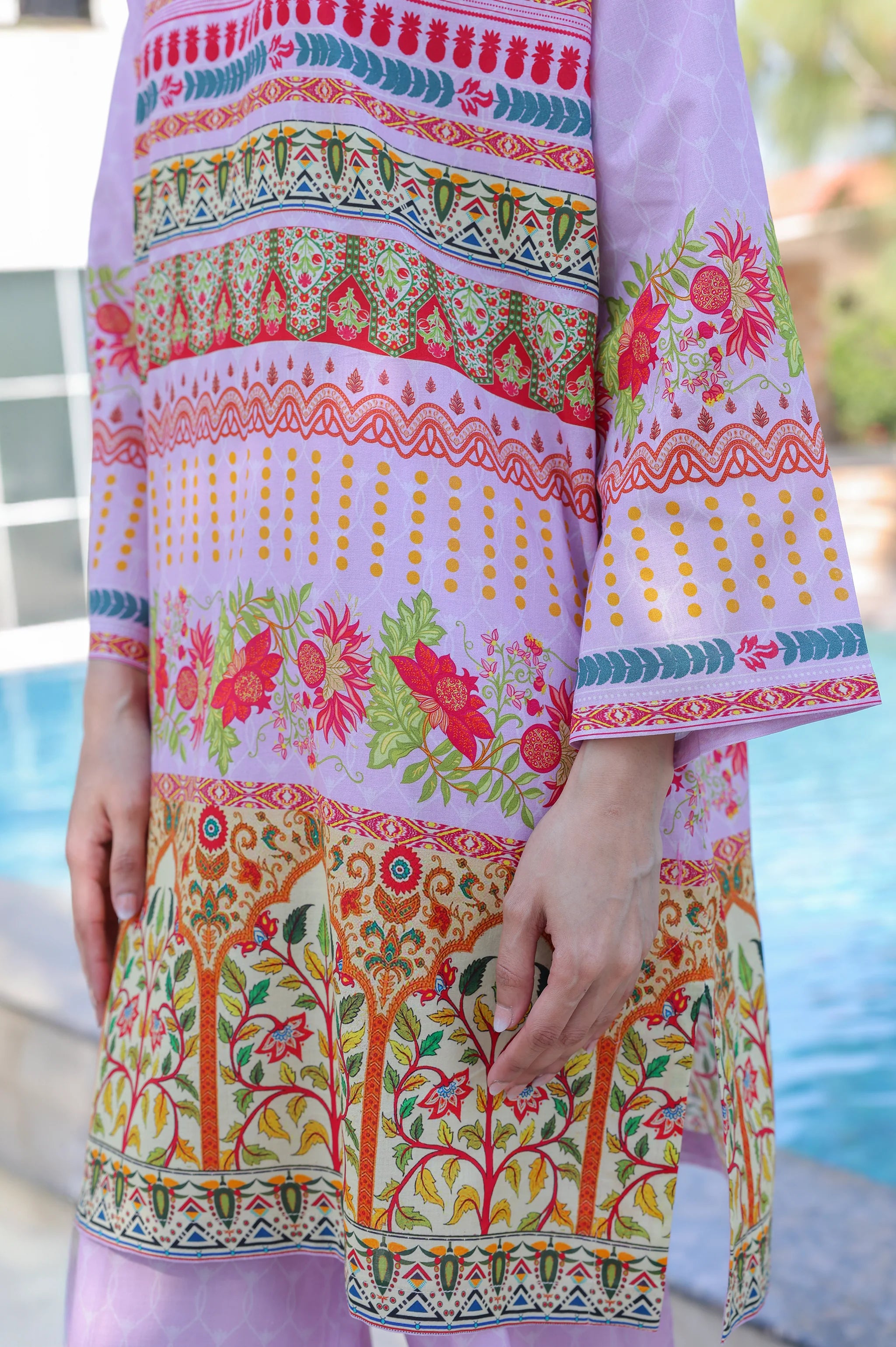 Sadiqa Set