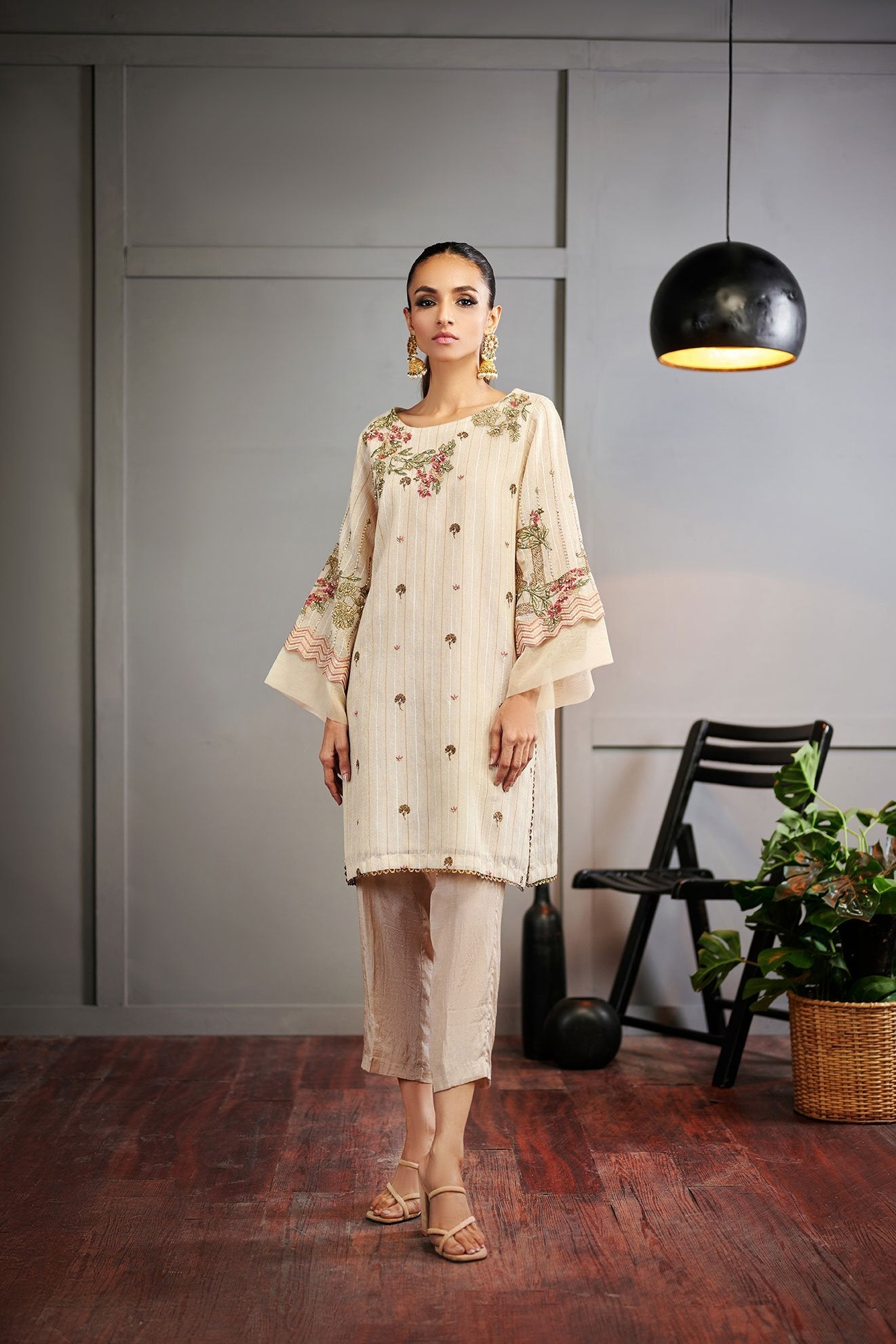 https://cdn.shopify.com/s/files/1/0587/3080/7460/products/DA-1513-4.jpg?v=1736415965