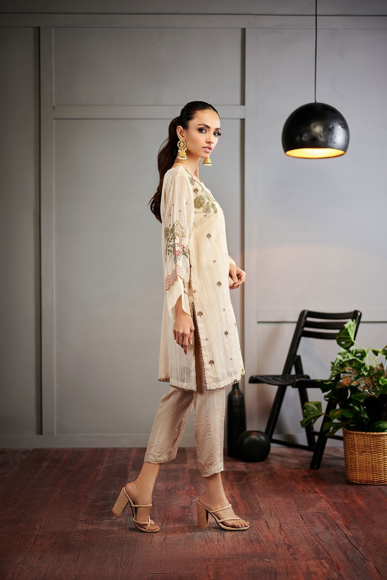 https://cdn.shopify.com/s/files/1/0587/3080/7460/products/DA-1513-5.jpg?v=1736415965