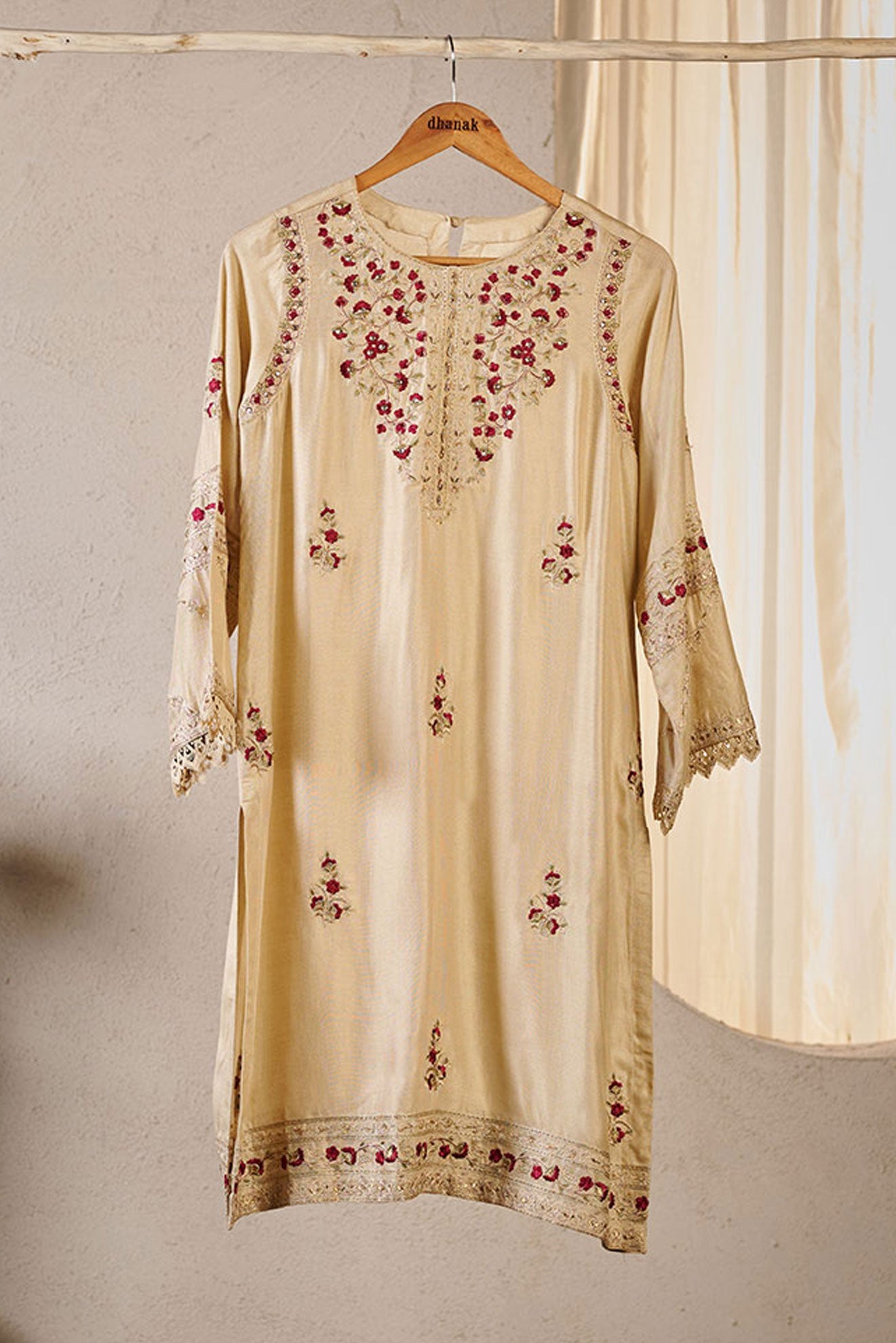 https://cdn.shopify.com/s/files/1/0587/3080/7460/products/DA-1563edited-_1.jpg?v=1736415578