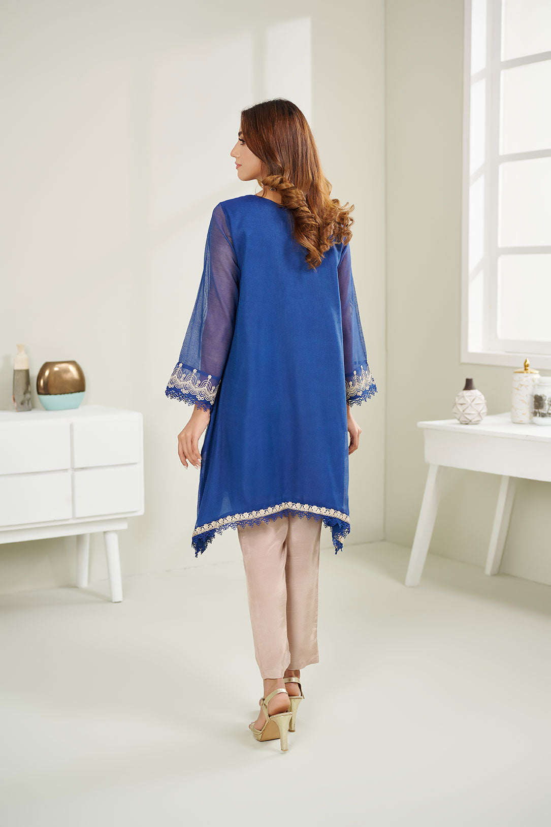 Da-1575 Blue Embroidered Kurta