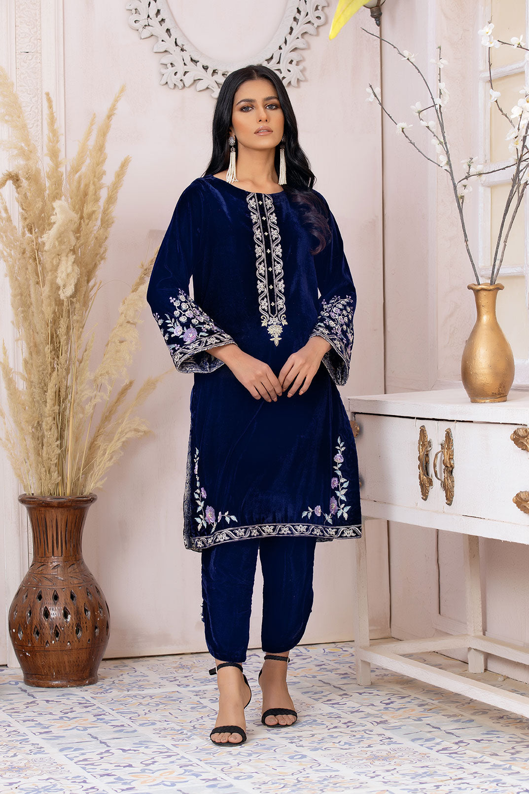 https://cdn.shopify.com/s/files/1/0587/3080/7460/products/DA-1581_2.jpg?v=1736415608