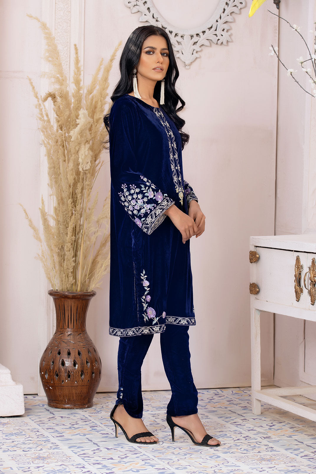 https://cdn.shopify.com/s/files/1/0587/3080/7460/products/DA-1581_4.jpg?v=1736415608