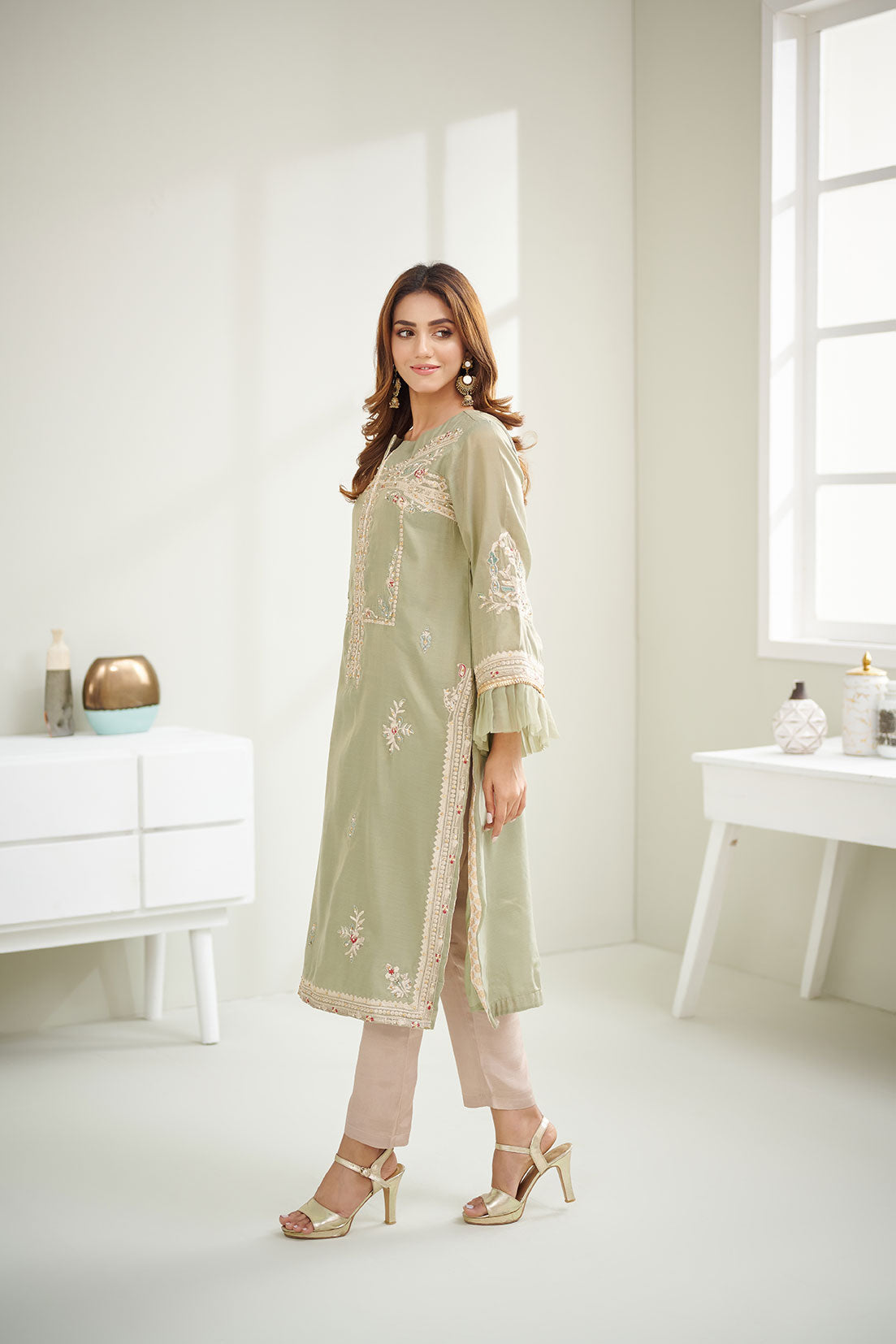 Da-1593 Green Embroidered Kurta
