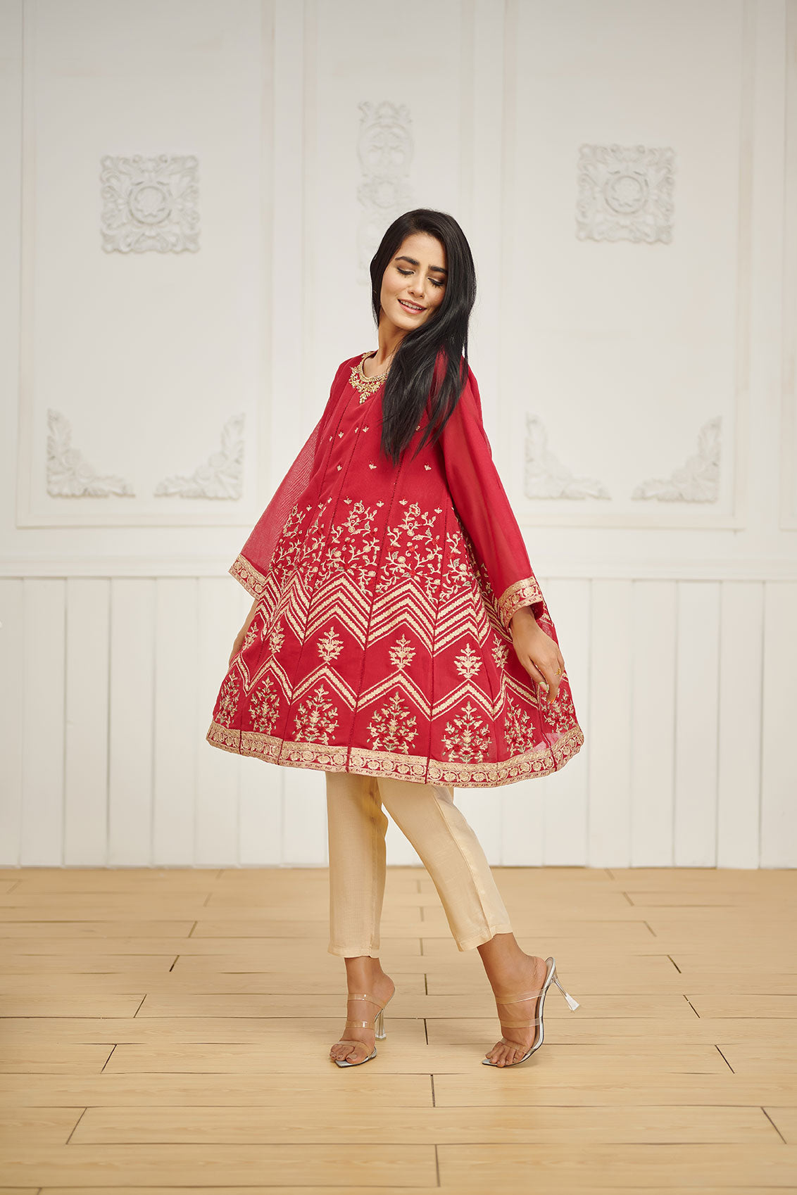Da-1600 Maroon Embroidered Kurta