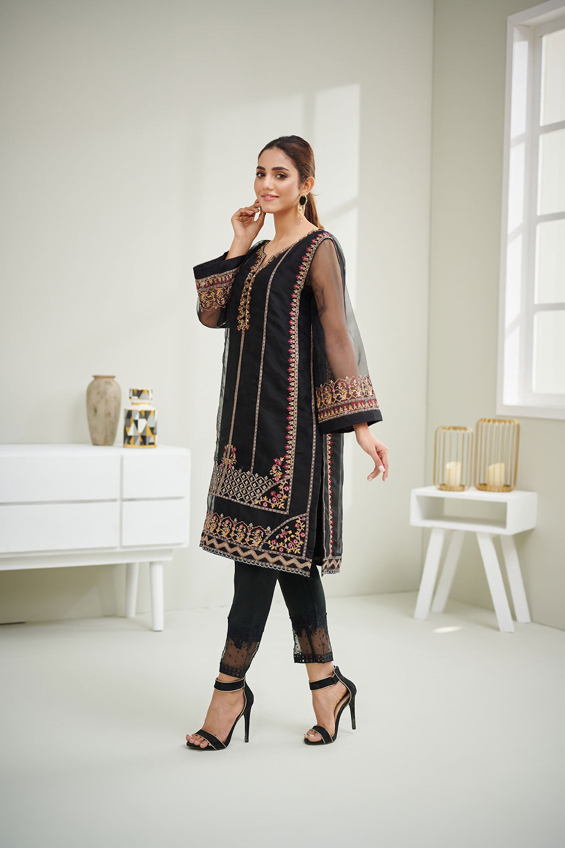 Dupatta as shown