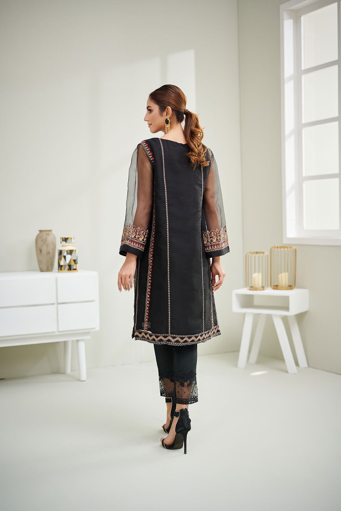 Dupatta as shown