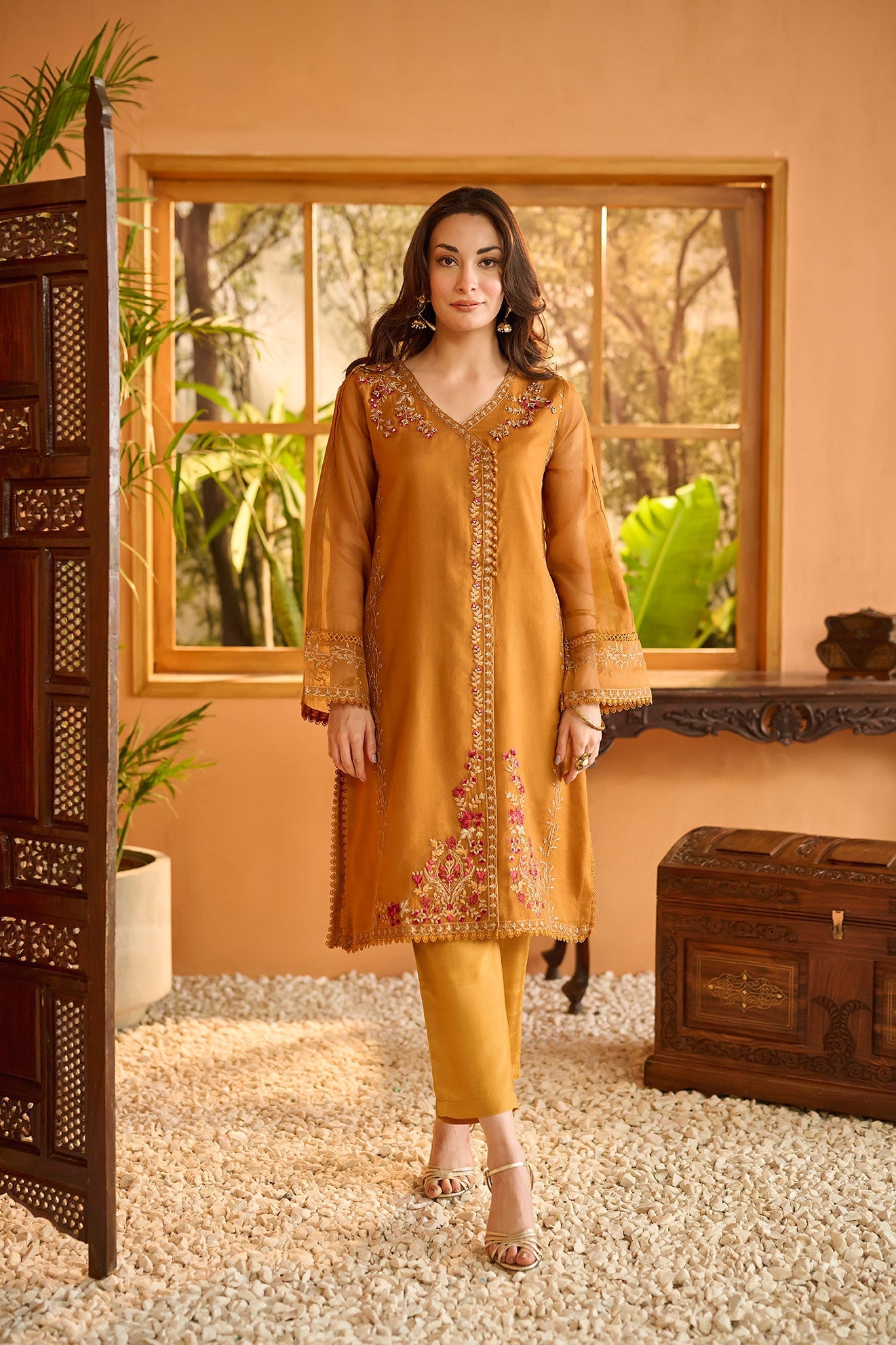 https://cdn.shopify.com/s/files/1/0587/3080/7460/products/DA-1692_2.jpg?v=1736415250