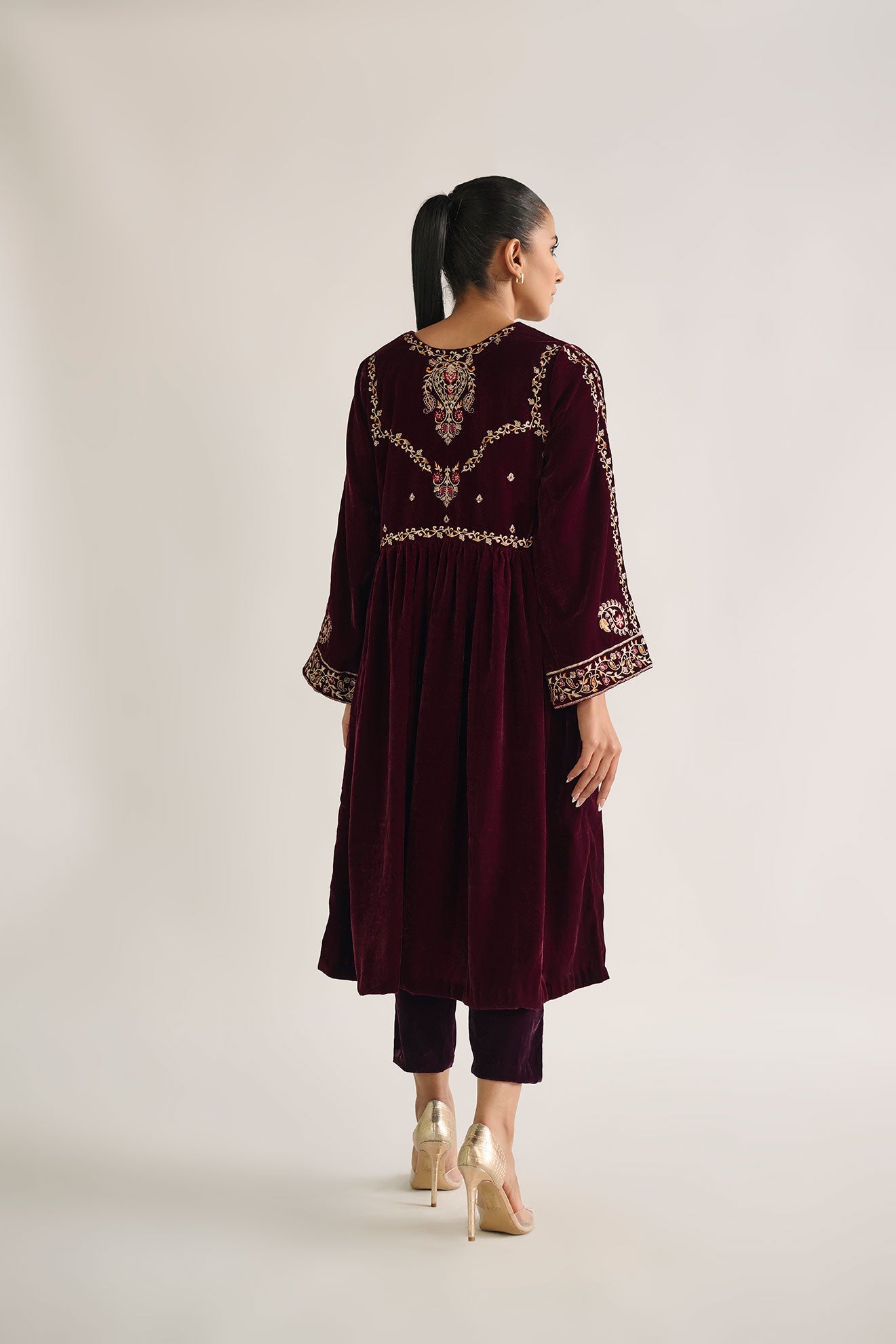 https://cdn.shopify.com/s/files/1/0587/3080/7460/products/DA-16947490_1.jpg?v=1736415157