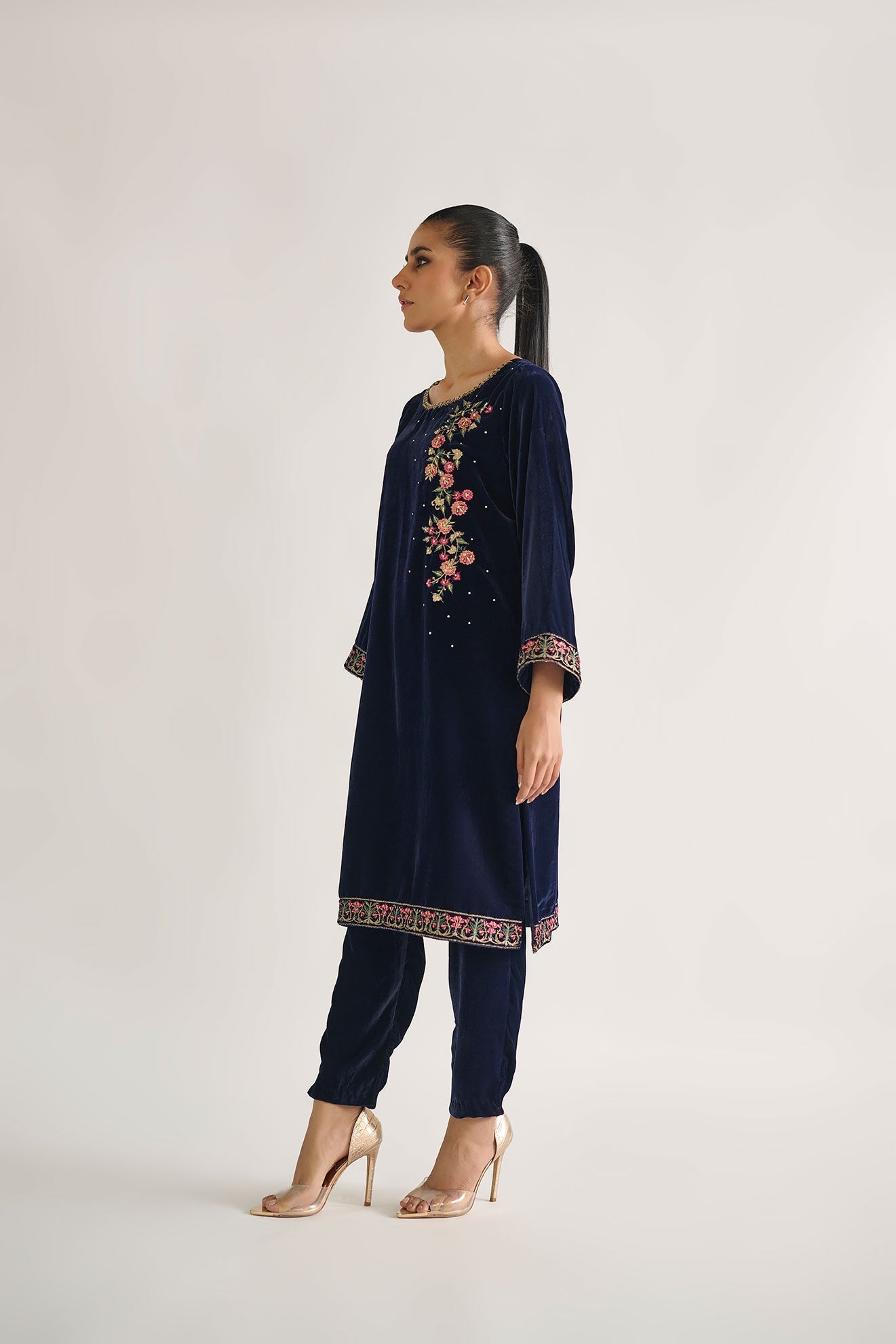 https://cdn.shopify.com/s/files/1/0587/3080/7460/products/DA-16986490_1.jpg?v=1736415161