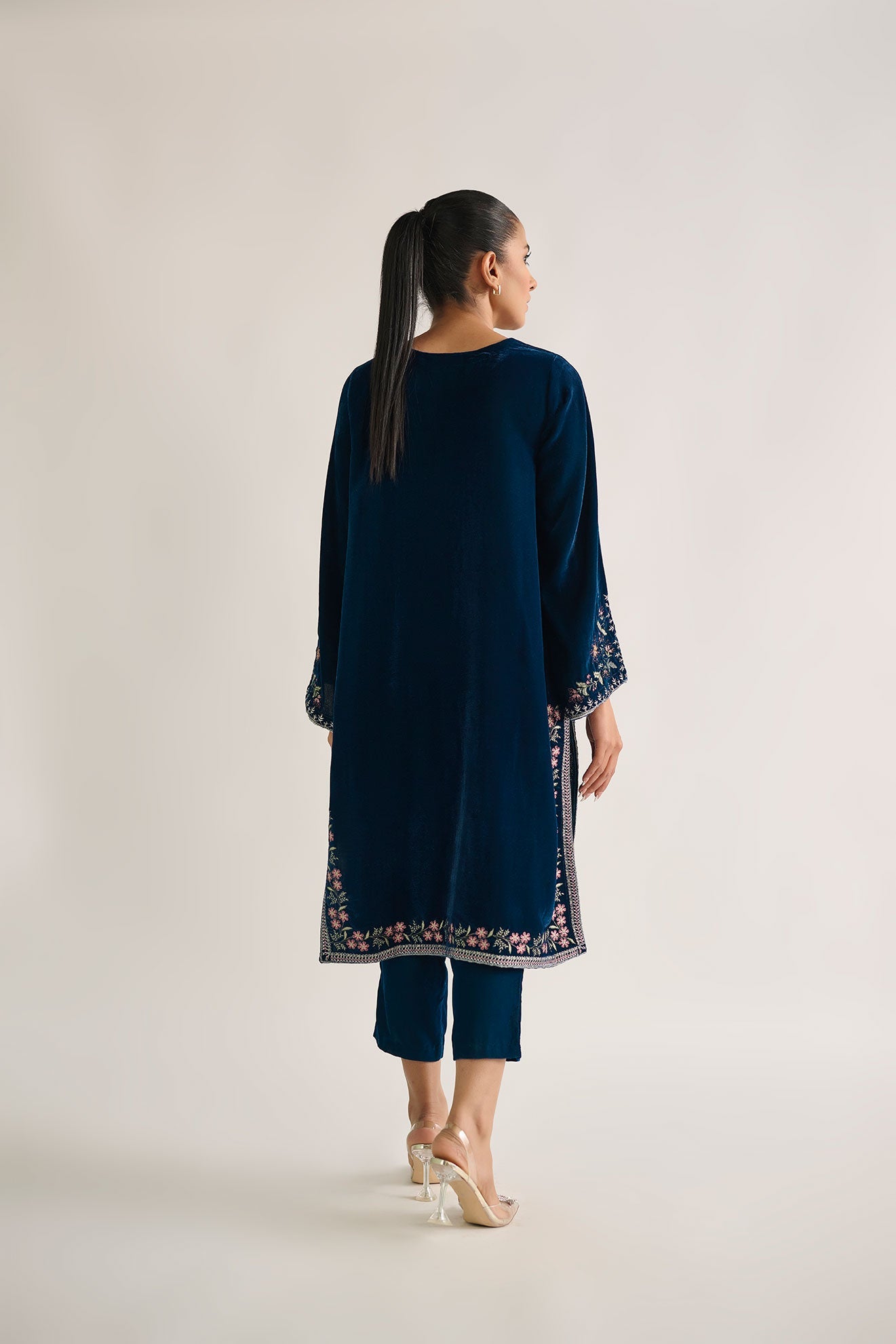 https://cdn.shopify.com/s/files/1/0587/3080/7460/products/DA-17096990_1.jpg?v=1736415155