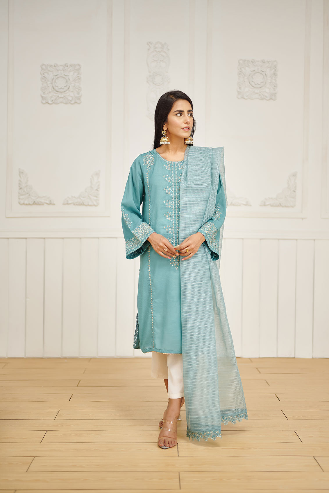 Da-2033 C-Green Embroidered Kurta With Dupatta